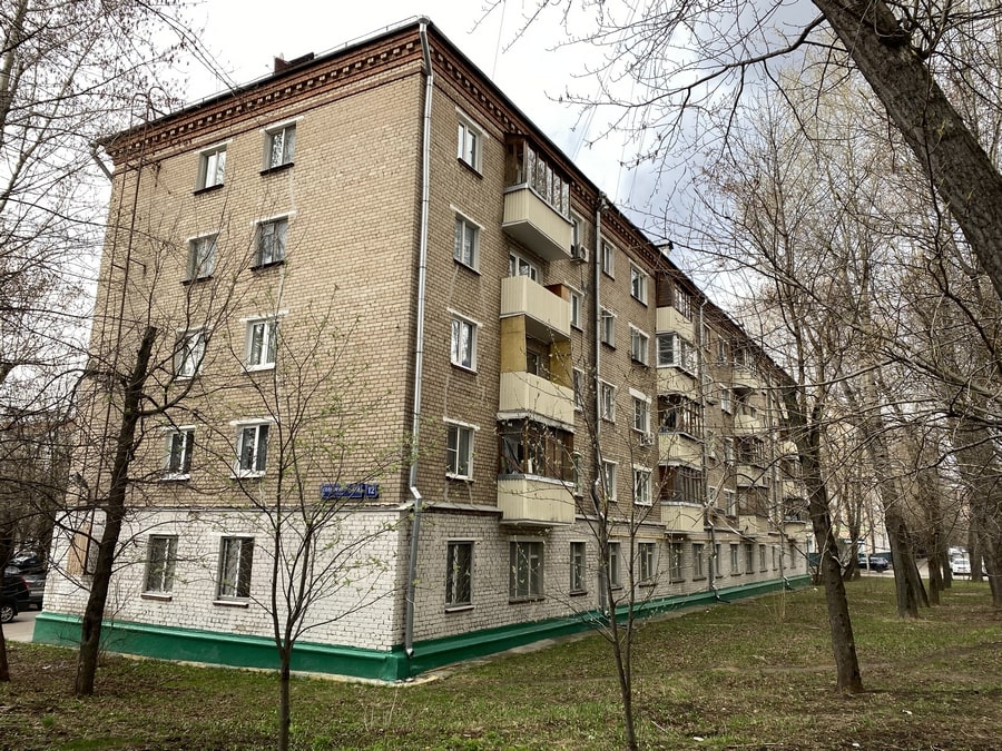 Нежилое помещение.Общий фасад здания.город Москва, Солнечногорская улица, дом 12 - этаж 1, пом. I - комн. 1-15_ пом. Iа - комн. 1-7.jpg