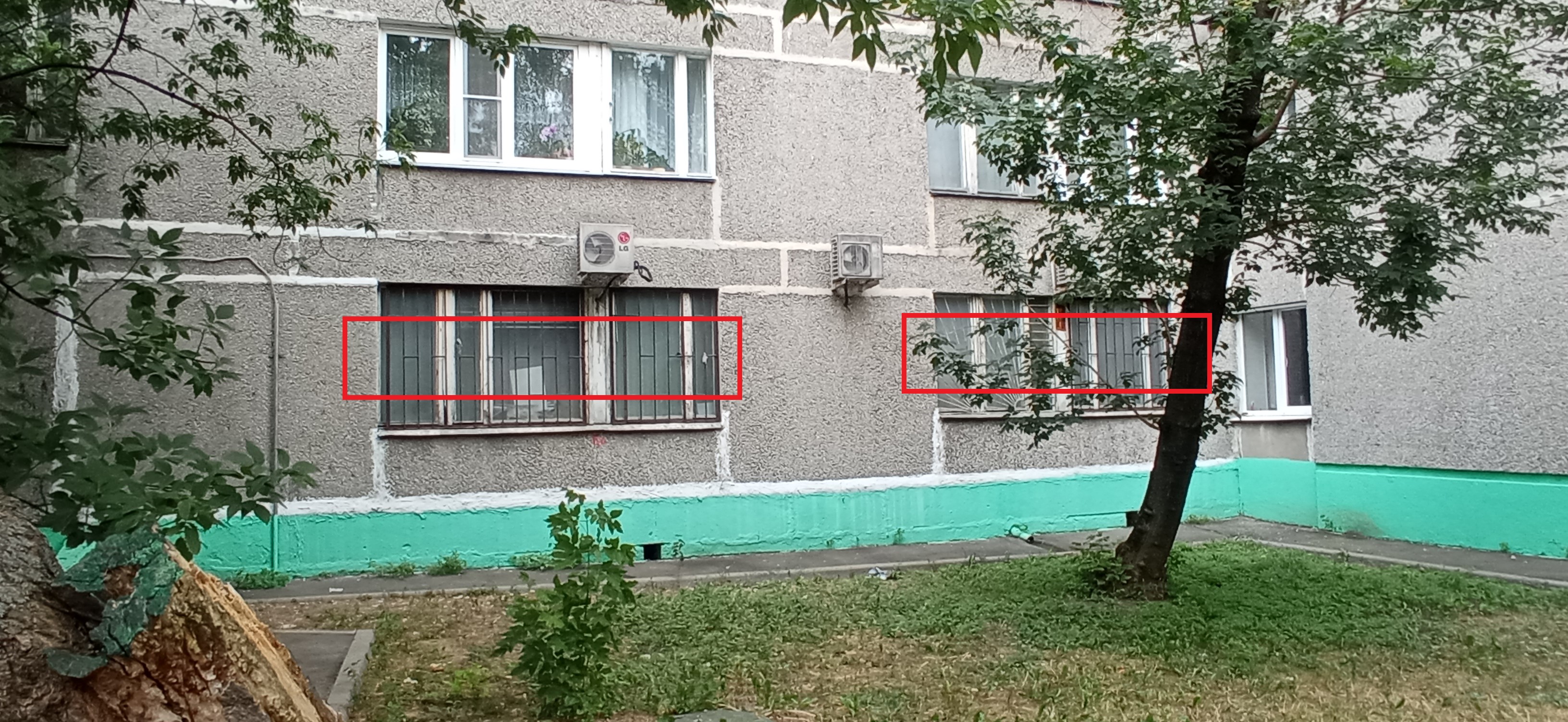 ГП16913687.Нежилое помещение.Фасад здания с выделенными окнами реализуемого объекта.jpg