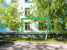 ГП16896765.Квартира.Фасад здания с выделенными окнами реализуемого объекта.jpg
