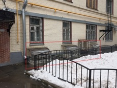 ГП16916292.Нежилое помещение.Фасад здания с выделенными окнами реализуемого объекта.jpg