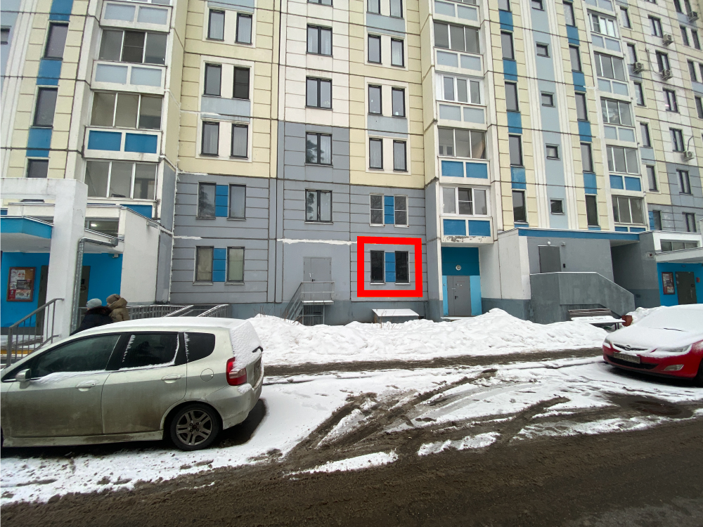 ГП16917492.Нежилое помещение.Фасад здания с выделенными окнами реализуемого объекта_3.jpg