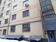 ГП16924779.Квартира.Фасад здания с выделенными окнами реализуемого объекта.jpg