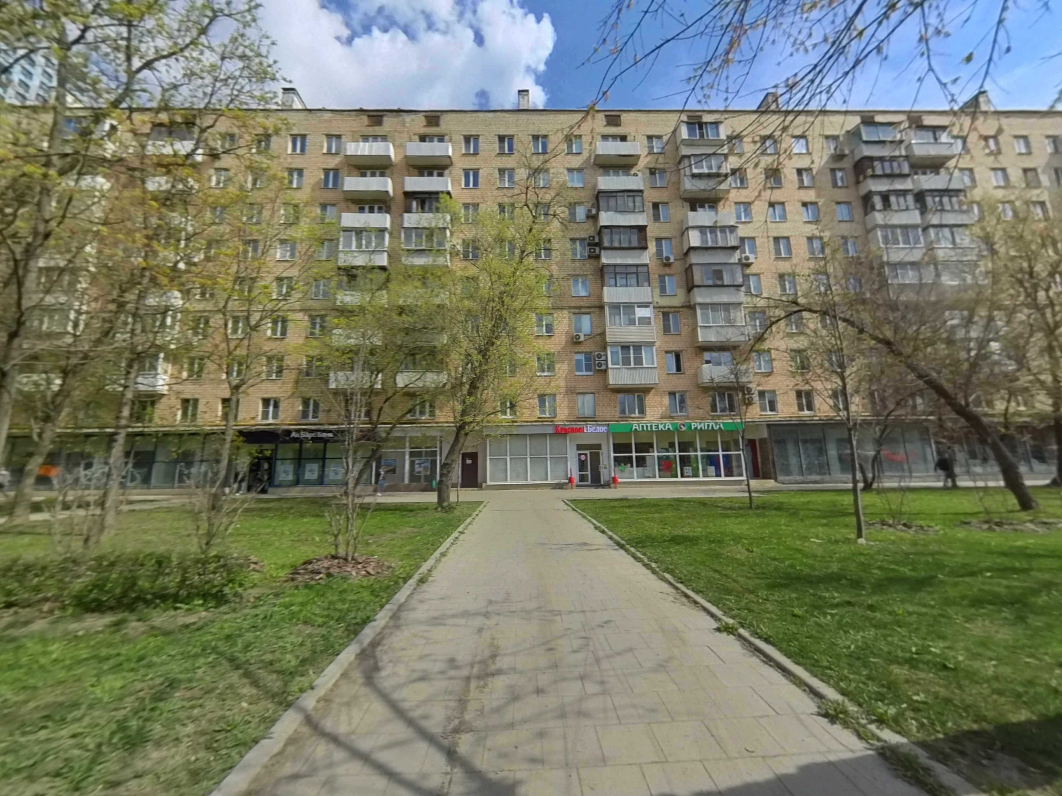 ГП16926942.Нежилое помещение.Общий фасад здания.jpg