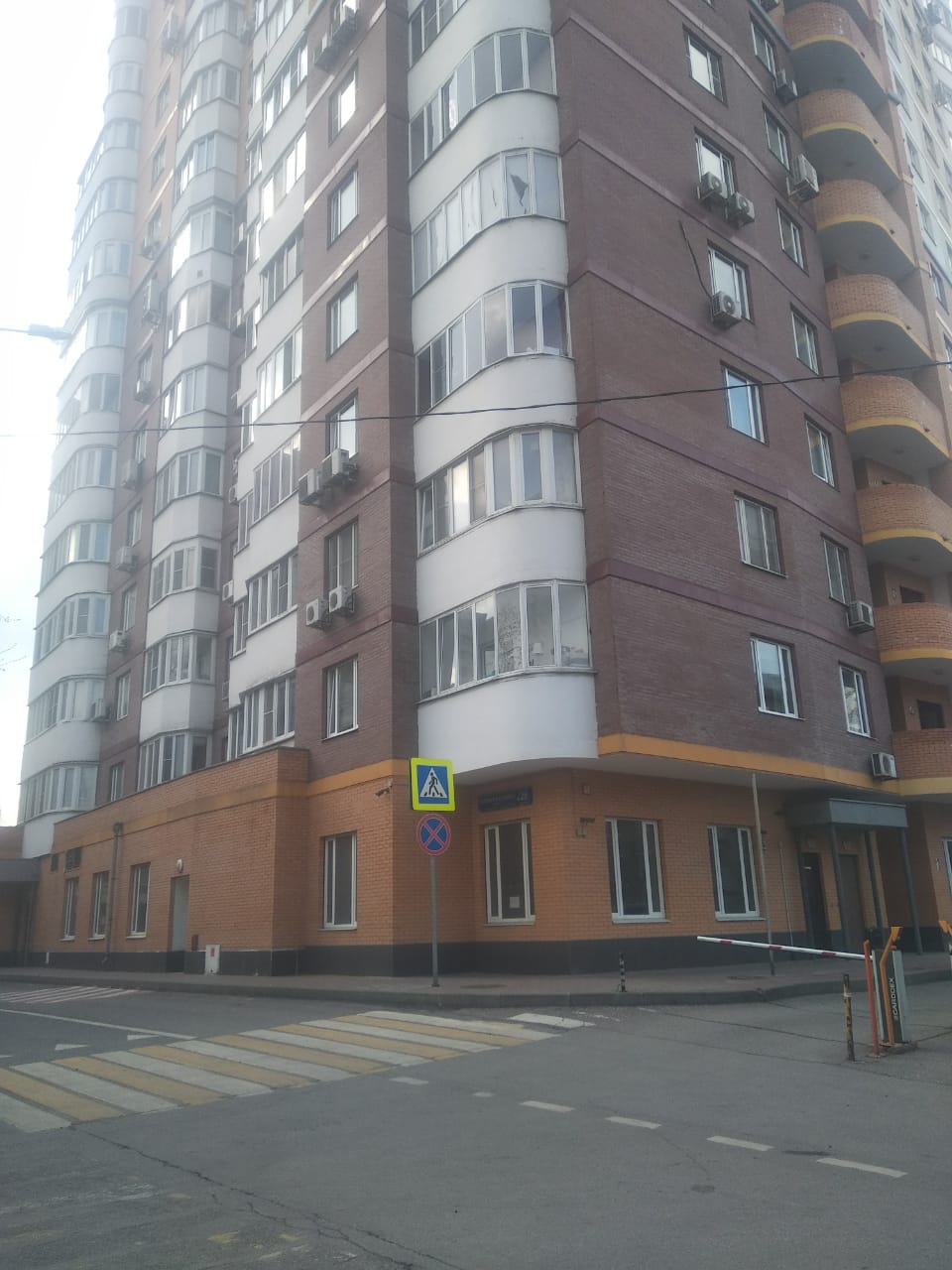 ГП16869276.Нежилое помещение.Общий фасад здания.jpeg