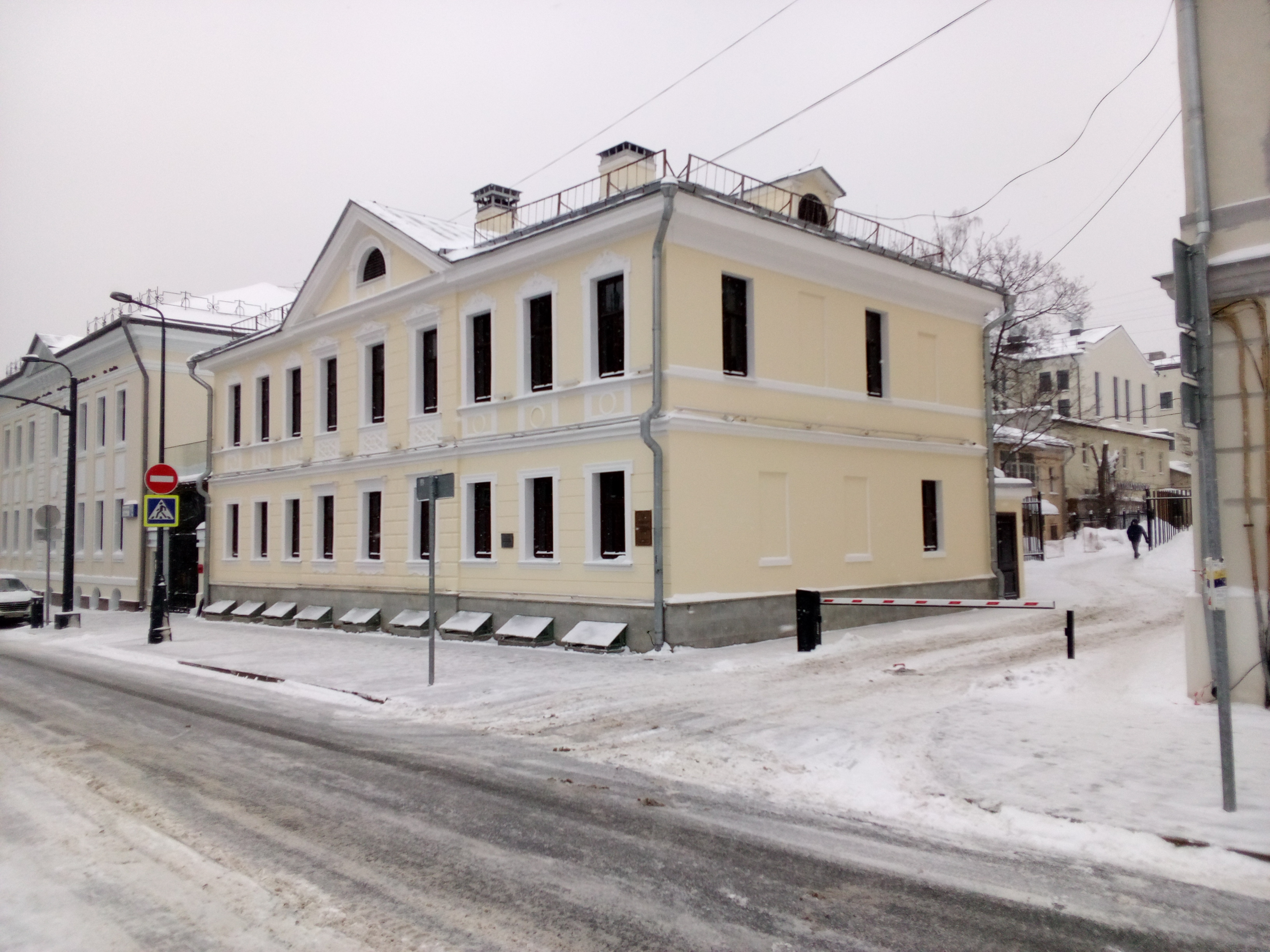 ГП16942326.Нежилое помещение.Общий фасад здания.jpg