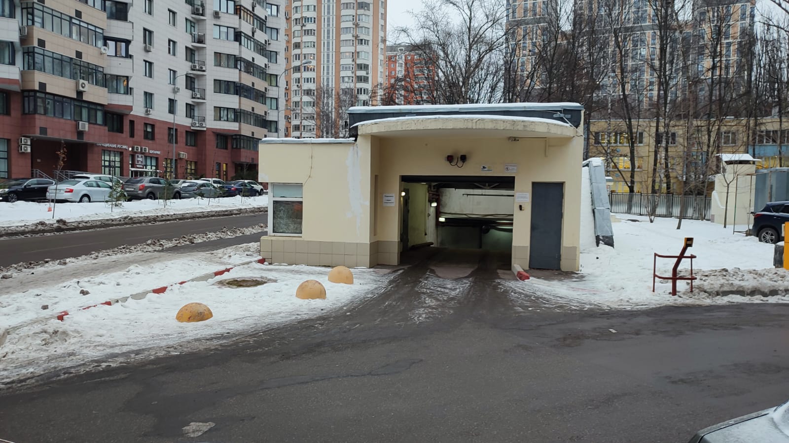 ГП16808477.Машино-место.Входная группа объекта.jpeg