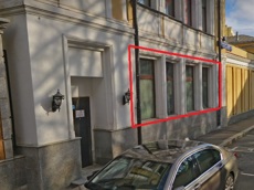ГП16940346.Нежилое помещение.Фасад здания с выделенными окнами реализуемого объекта.jpg