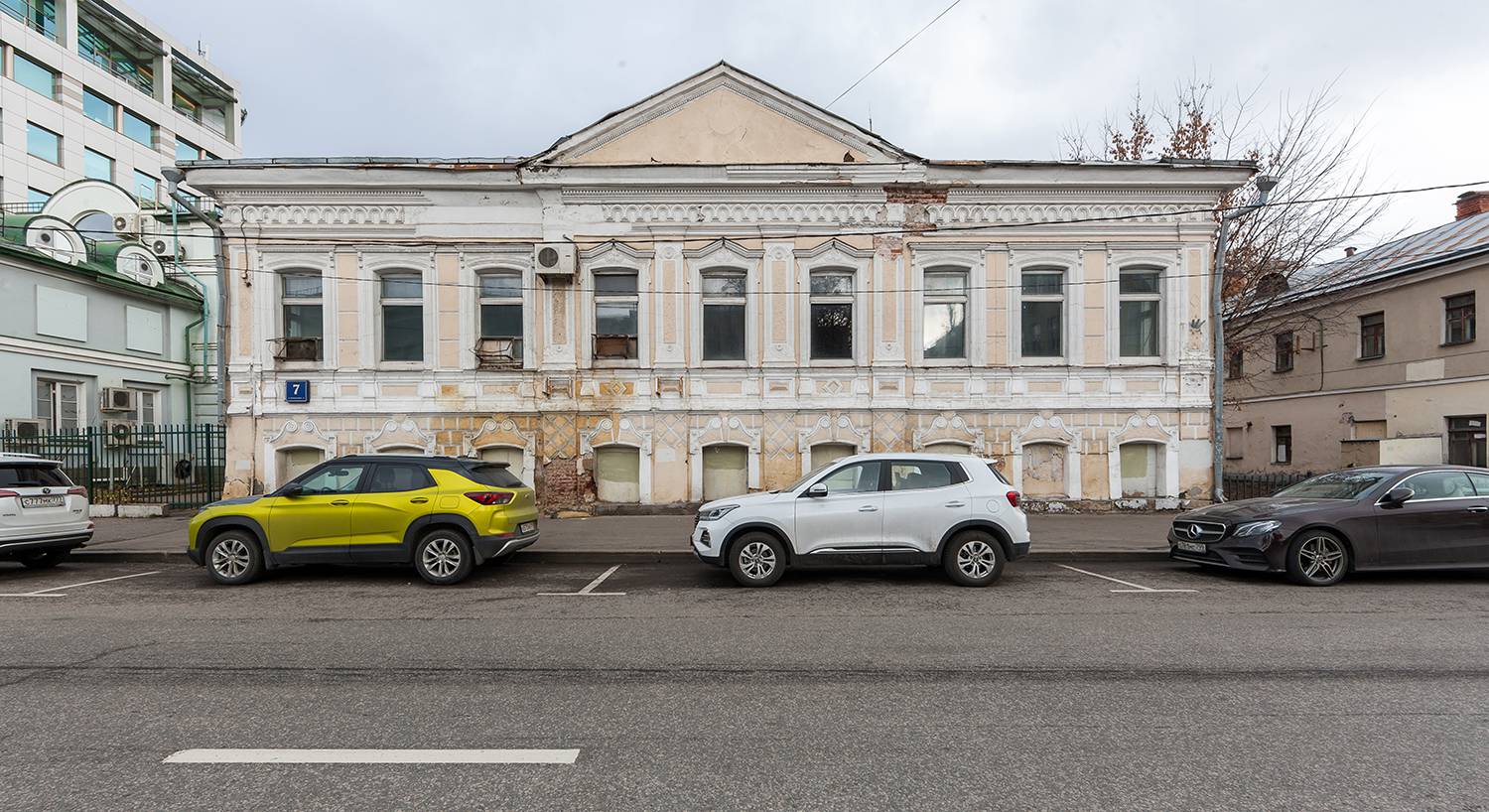 ГП16945583.Здание.Общий фасад здания.jpg