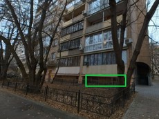 ГП16960367.Нежилое помещение.Фасад здания с выделенными окнами реализуемого объекта.jpg