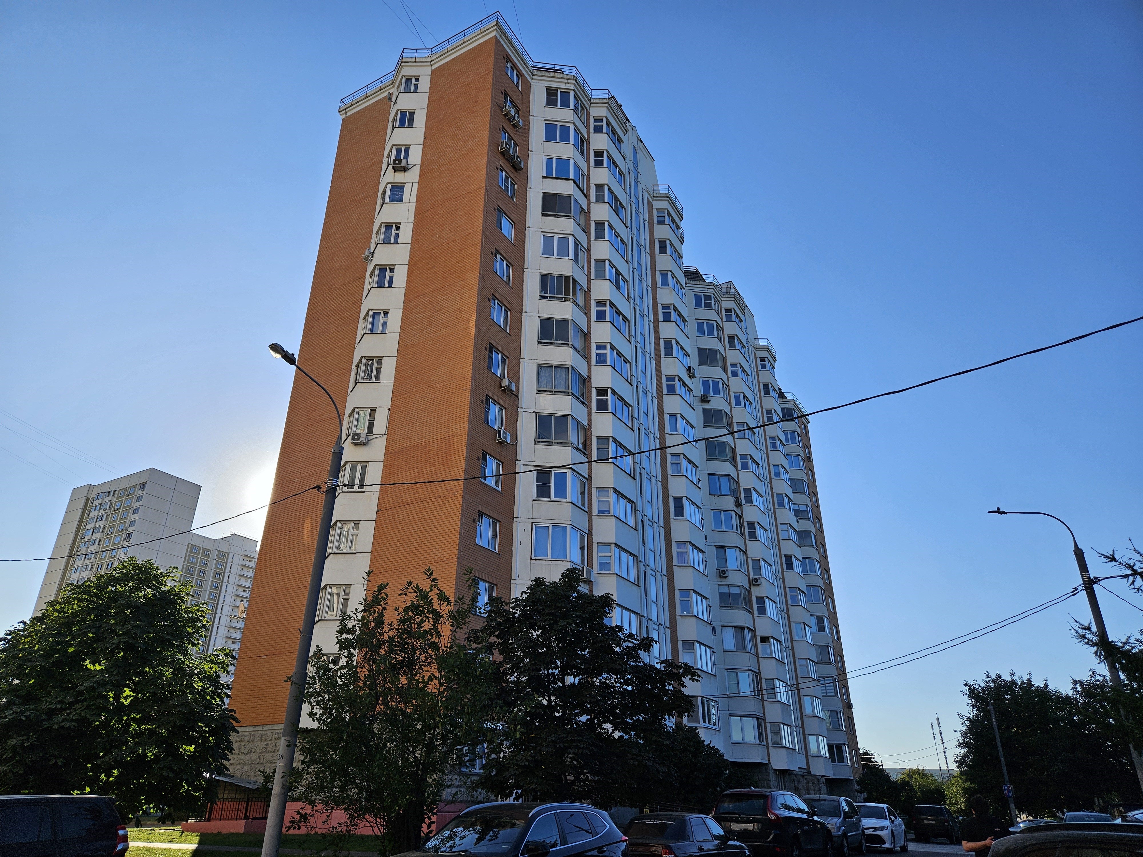 ГП16966634.Нежилое помещение.Общий фасад здания_2.jpg
