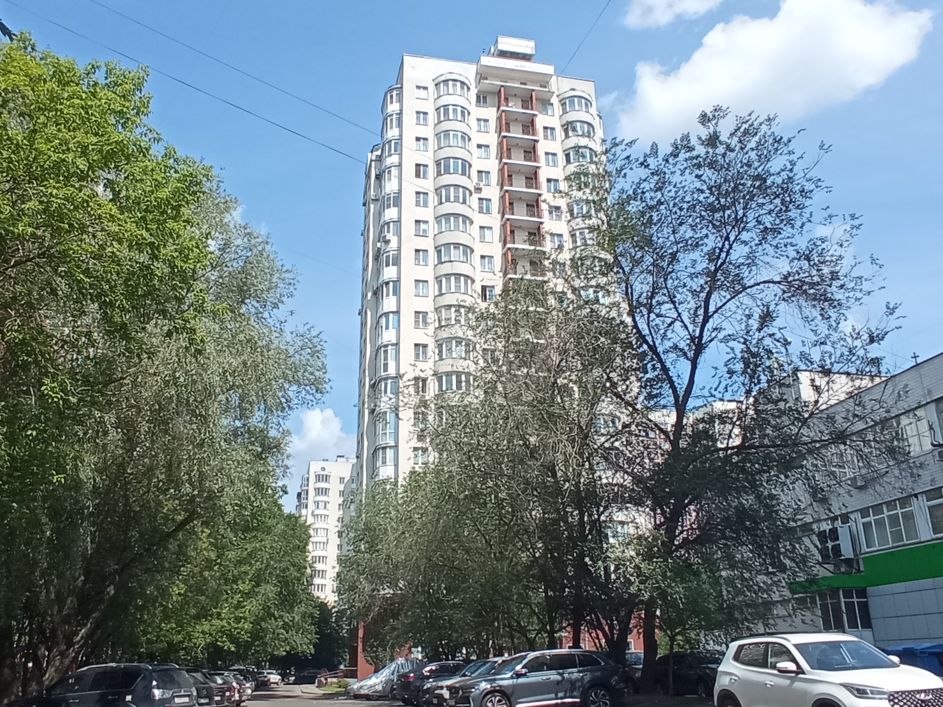 ГП16964498.Нежилое помещение.Общий фасад здания.jpg