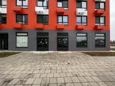 ГП16972560.Нежилое помещение.Фасад здания с выделенными окнами реализуемого объекта.jpg