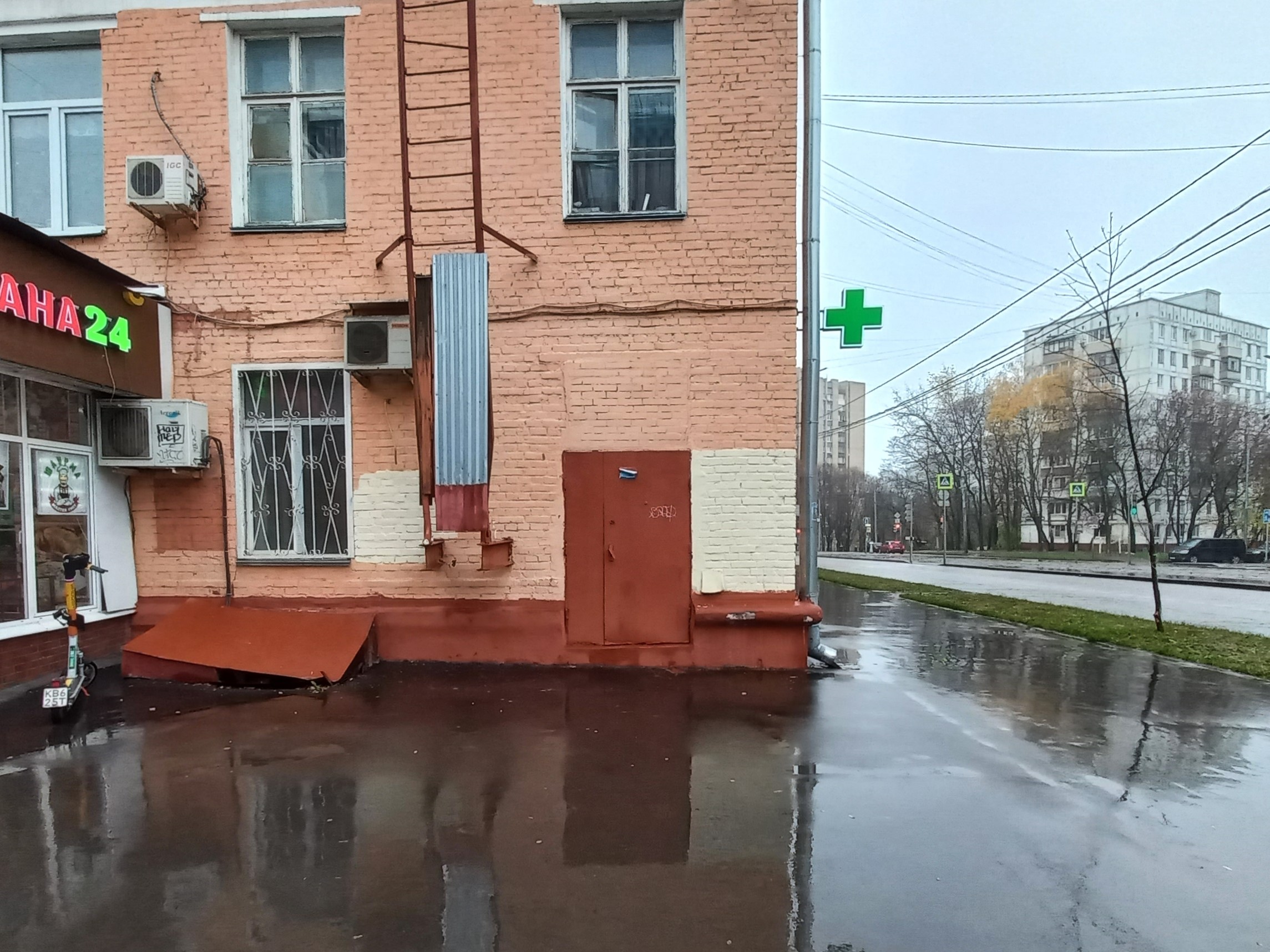 ГП16975616.Нежилое помещение.Входная группа объекта_2.jpg