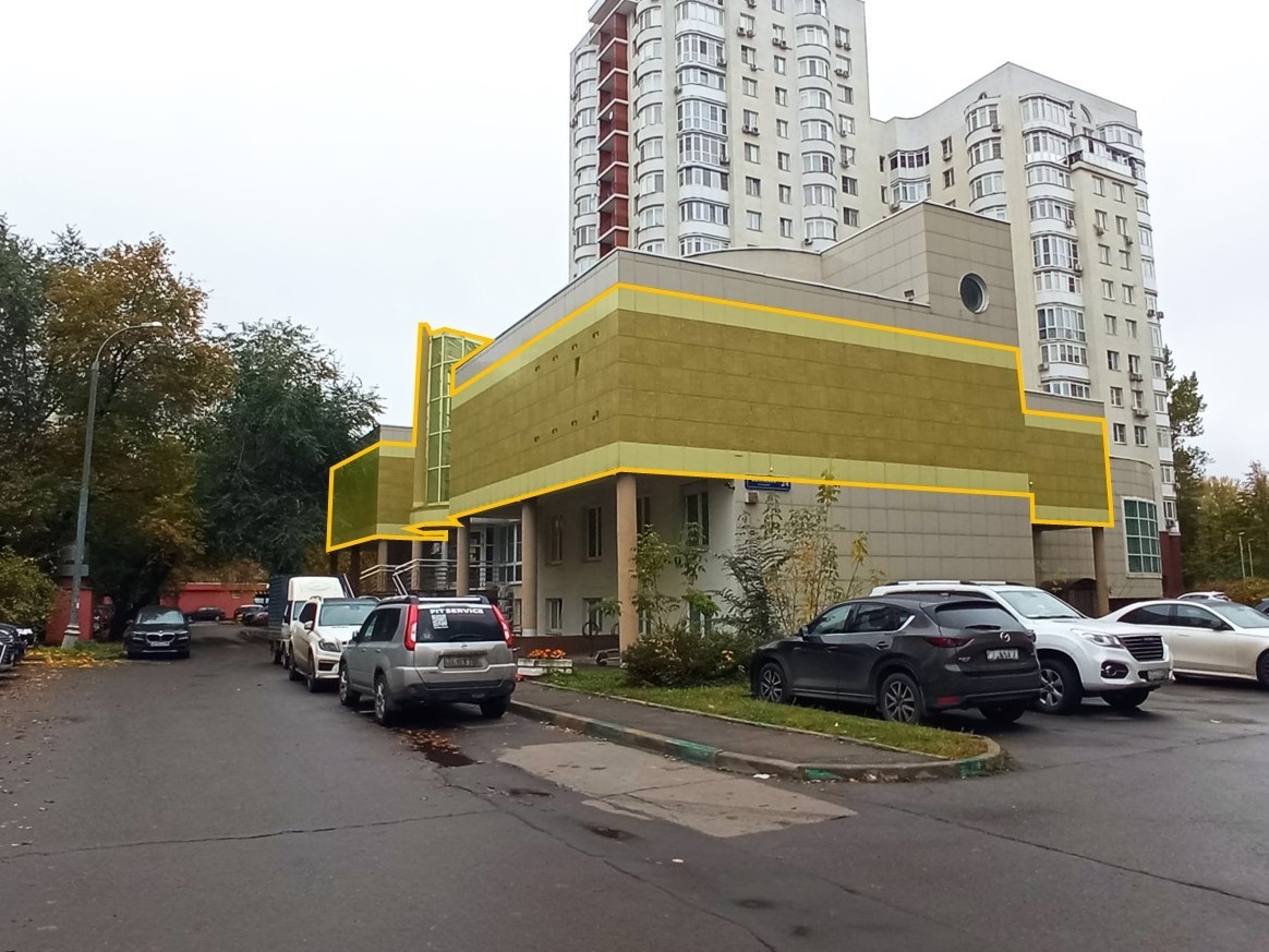 ГП16974863.Нежилое помещение.Фасад здания с выделенными окнами реализуемого объекта.jpg