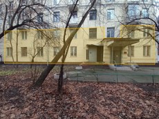 ГП16981682.Нежилое помещение.Фасад здания с выделенными окнами реализуемого объекта_2.jpg