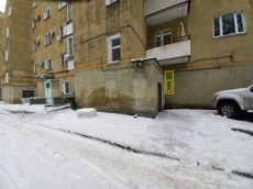 ГП16968208.Нежилое помещение.Фасад здания с выделенными окнами реализуемого объекта_6.jpg