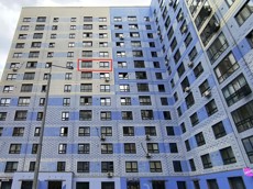 ГП16968642.Квартира.Фасад здания с выделенными окнами реализуемого объекта.jpg