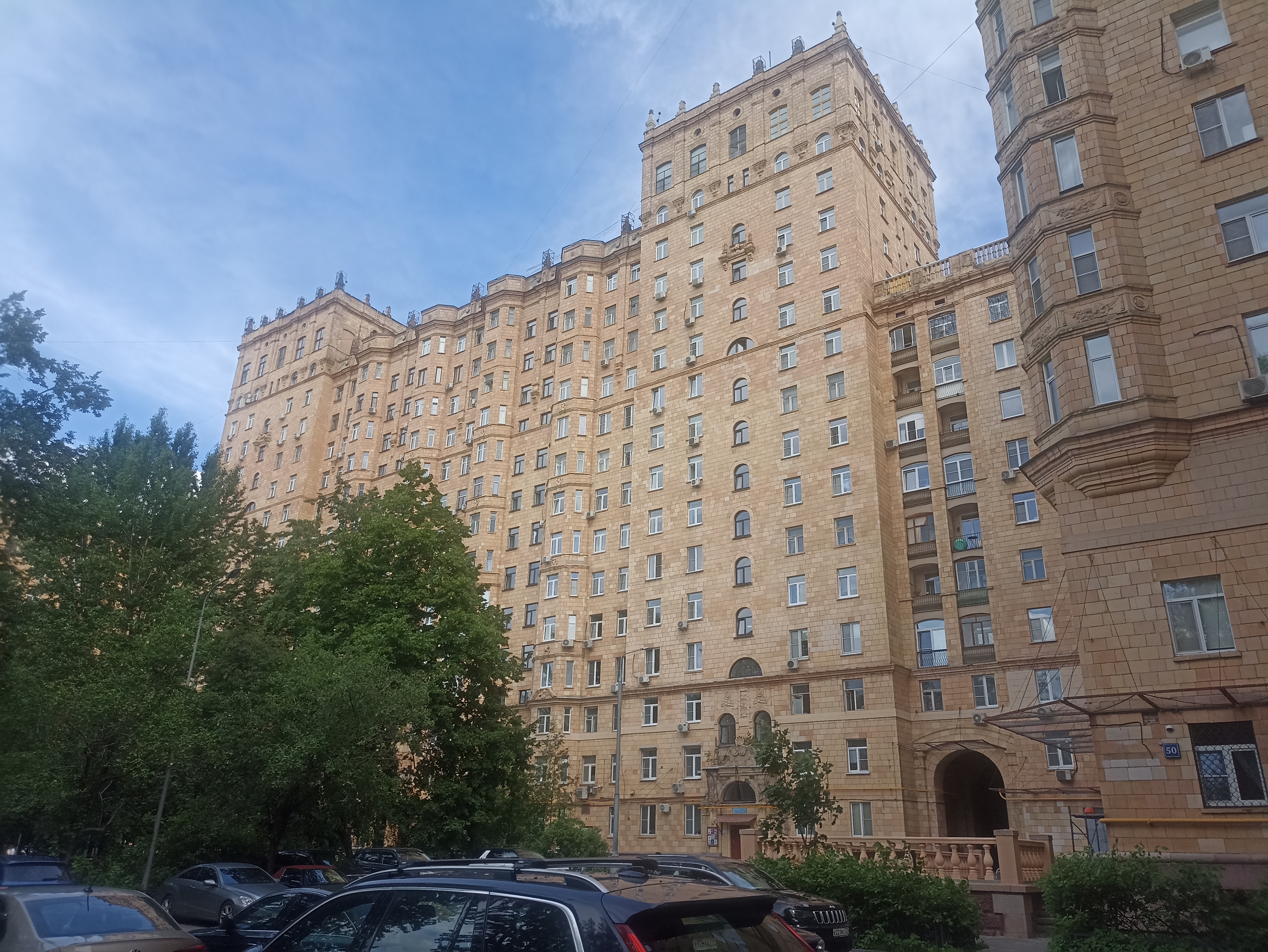 ГП16916440.Нежилое помещение.Общий фасад здания.jpg