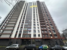ГП16994918.Квартира.Фасад здания с выделенными окнами реализуемого объекта.jpg