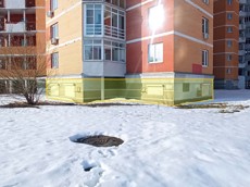 ГП16988848.Нежилое помещение.Фасад здания с выделенными окнами реализуемого объекта.jpg