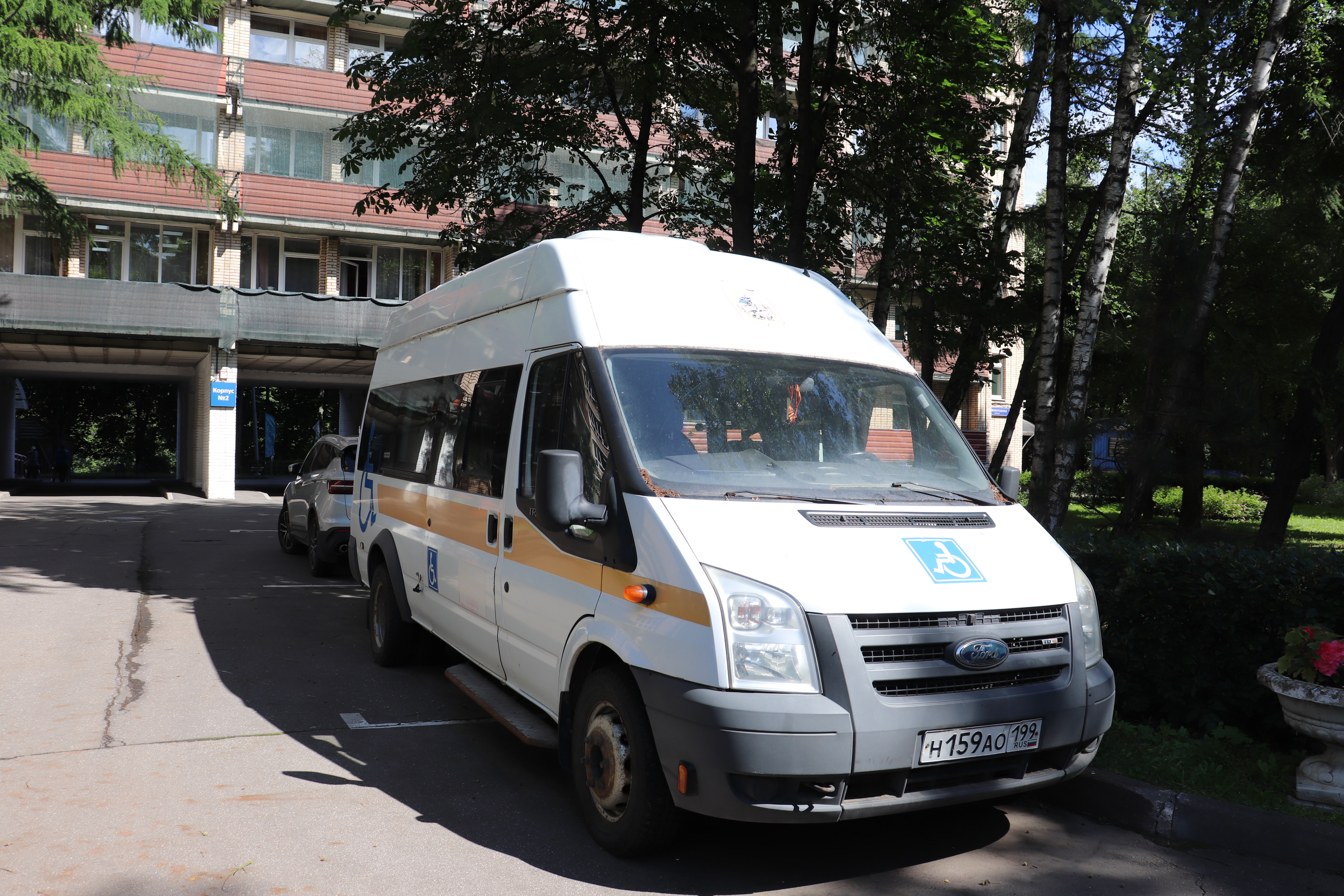 ГП16999942.Транспортное средство.Общий вид транспорта с правого бока (угловой ракурс спереди).jpg
