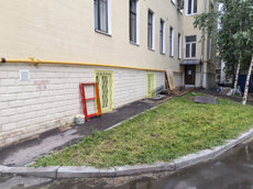 ГП16995660.Нежилое помещение.Фасад здания с выделенными окнами реализуемого объекта_3.jpg