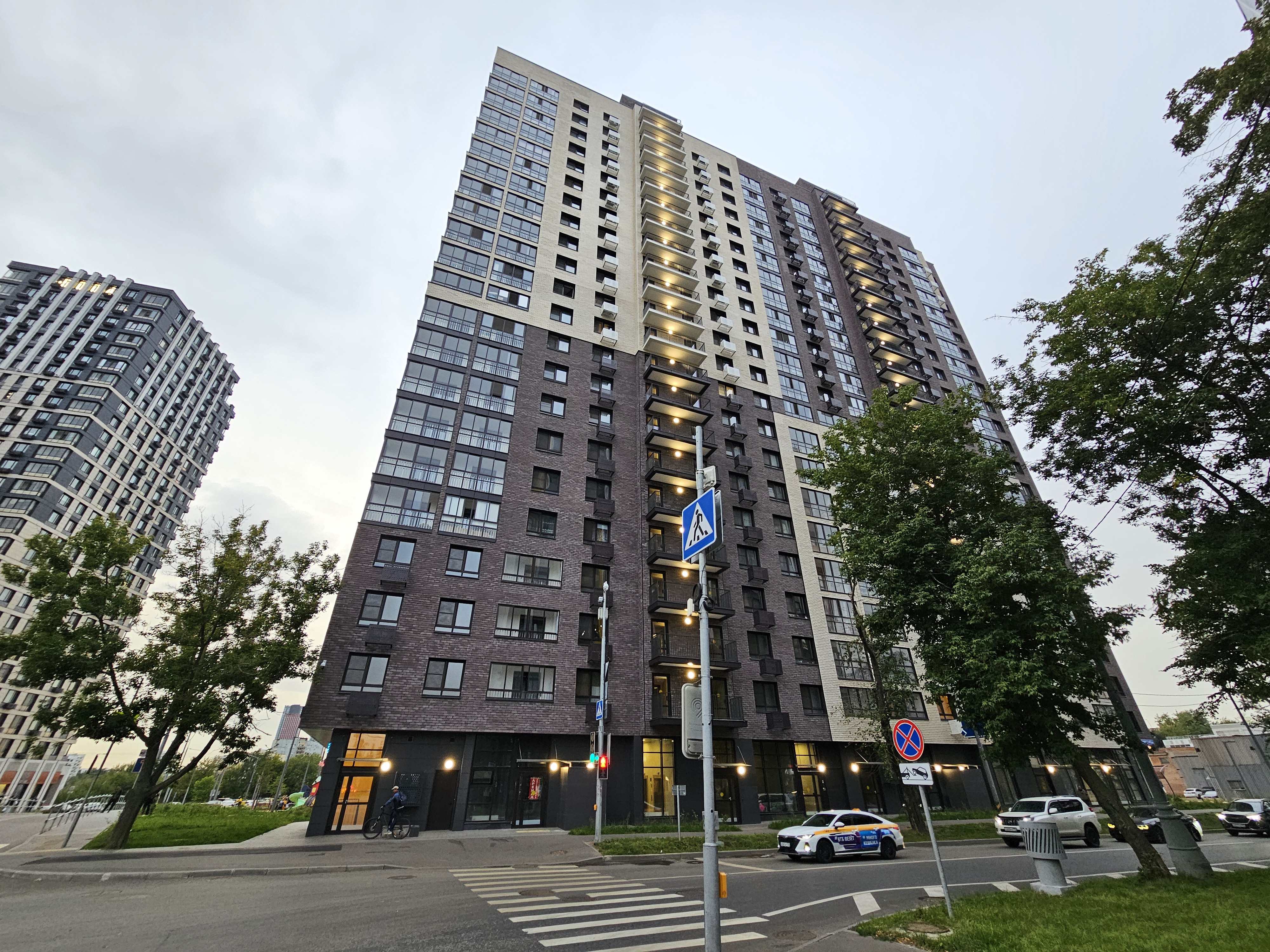 ГП17001349.Машино-место.Общий фасад здания.jpg