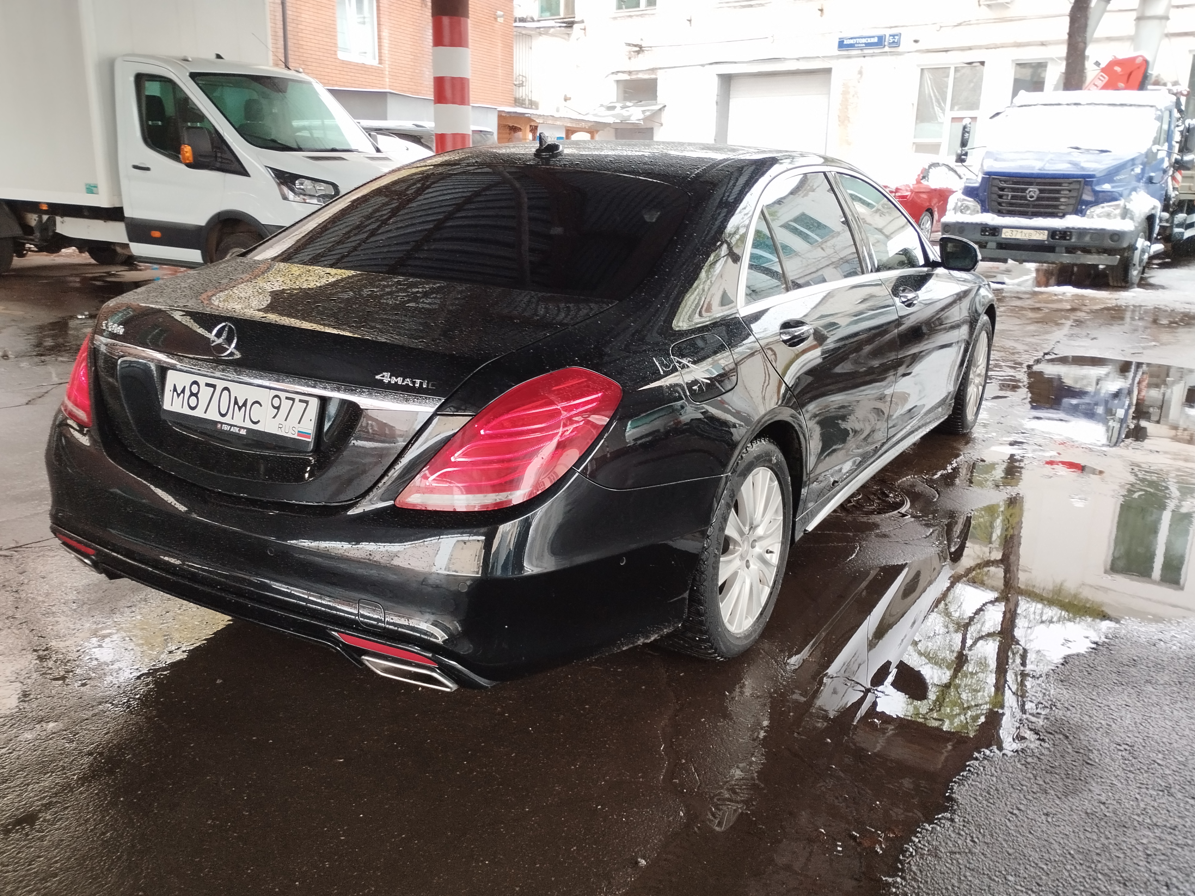ГП17001502.Транспортное средство.Общий вид транспорта с правого бока (угловой ракурс сзади).jpg