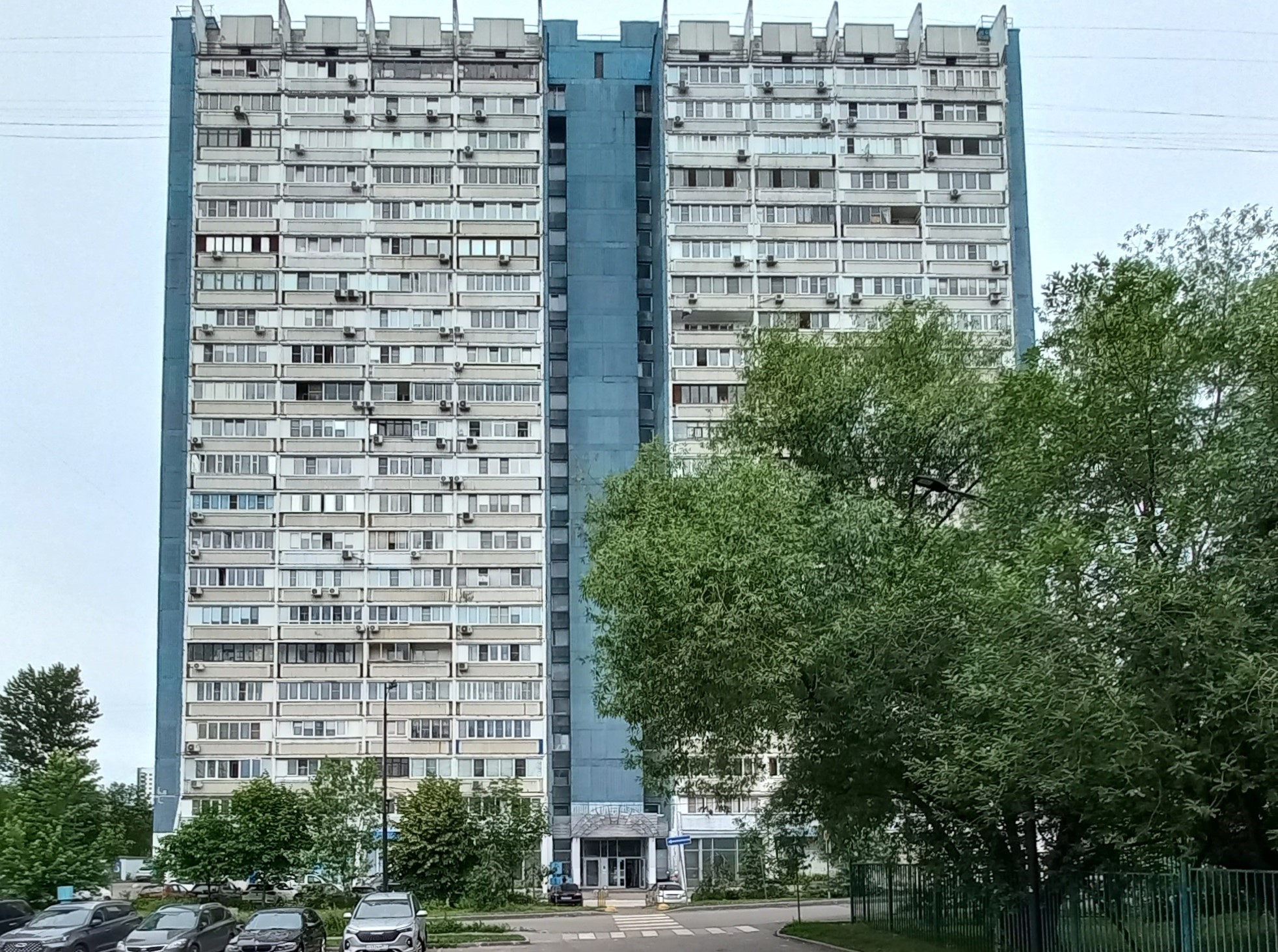ГП16999907.Нежилое помещение.Общий фасад здания_2.jpg