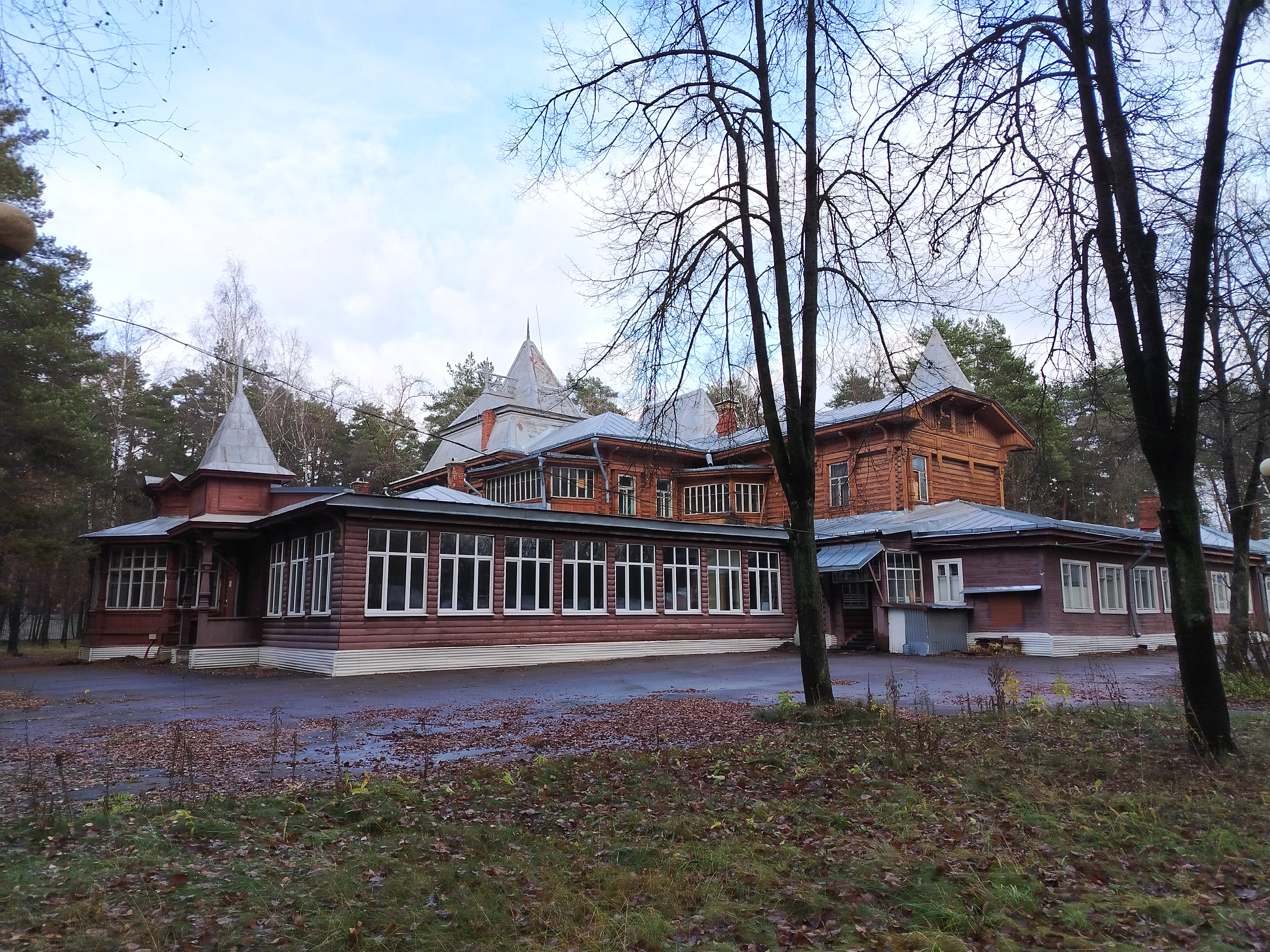 ГП16977189.Здание+земельный участок.Общий фасад здания.jpg