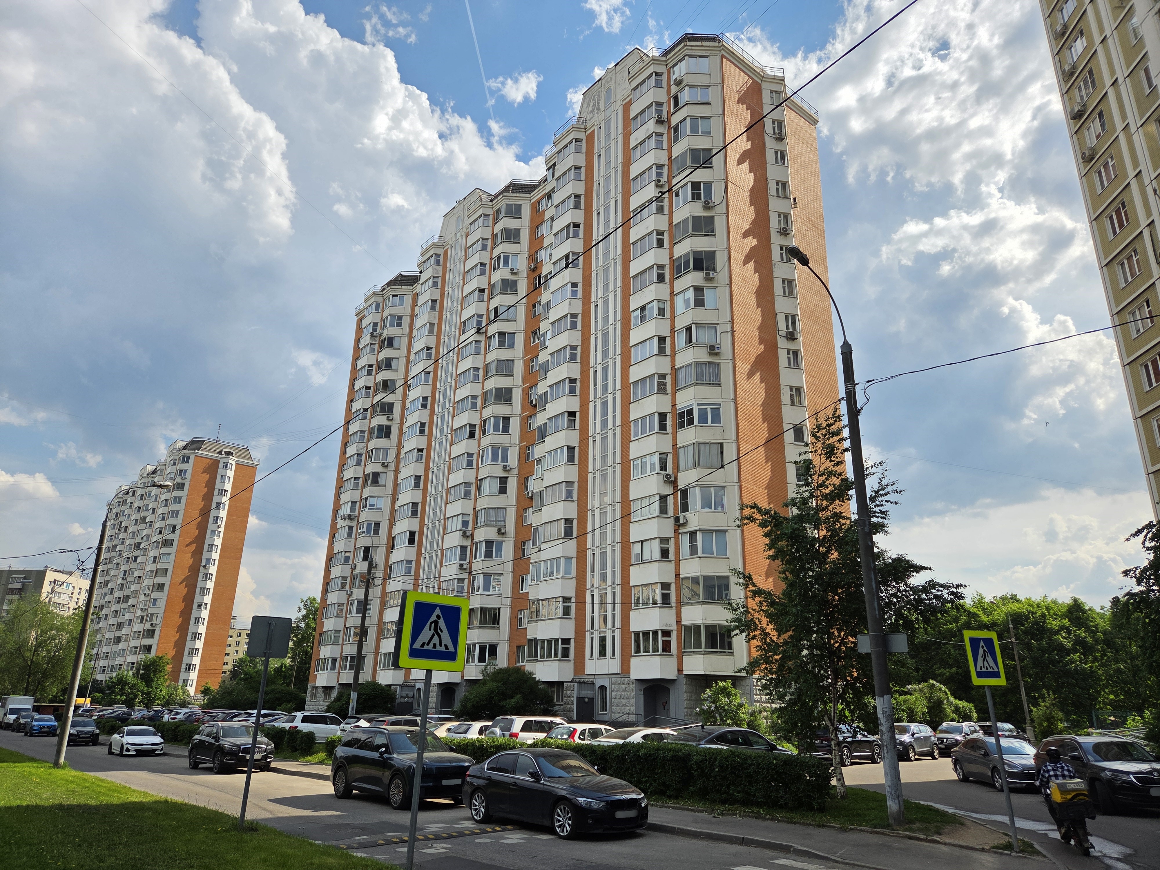 ГП16995447.Нежилое помещение.Общий фасад здания_2.jpg