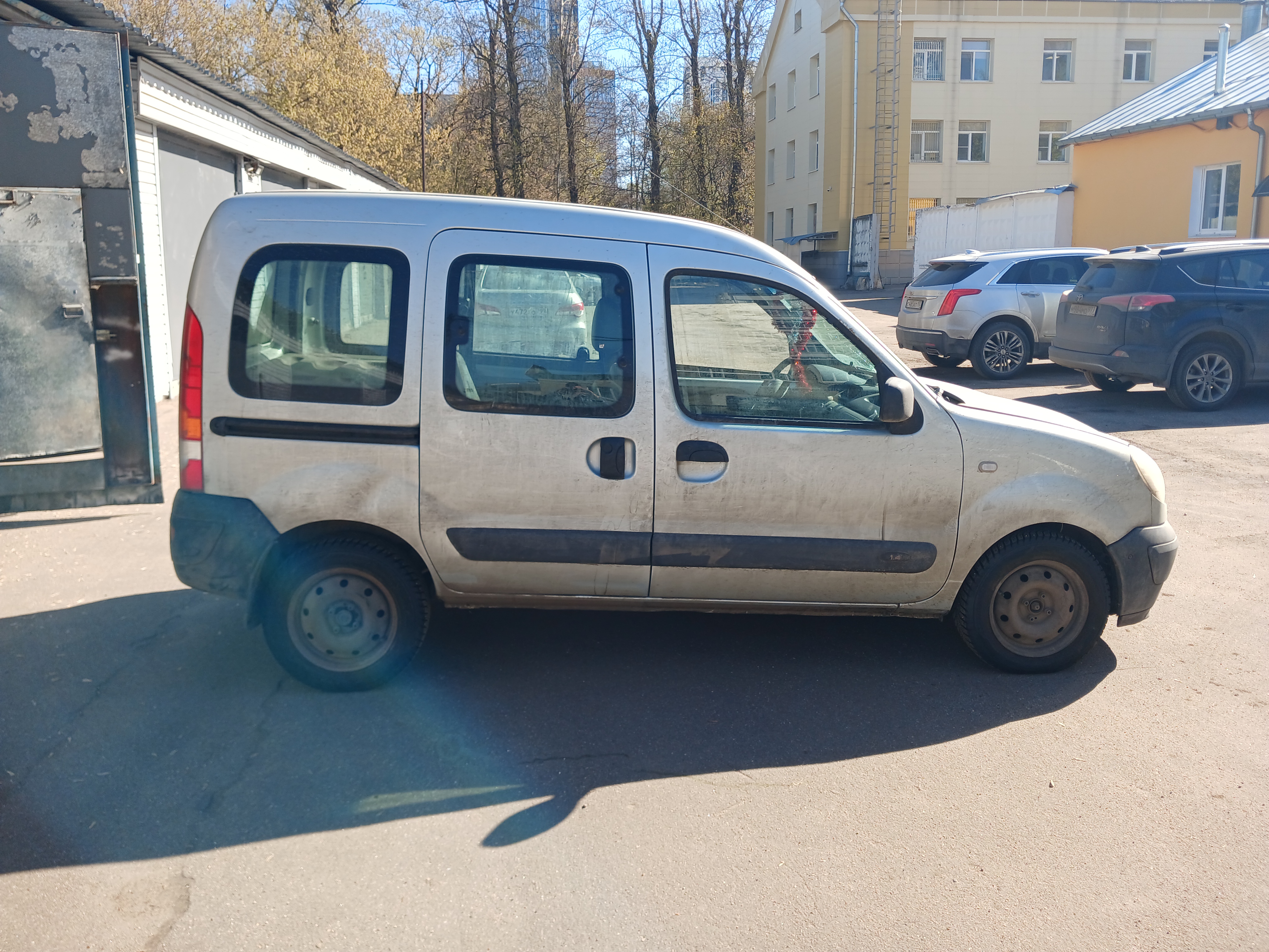 ГП17003982.Транспортное средство.Общий вид транспорта с правого бока (прямой ракурс).jpg