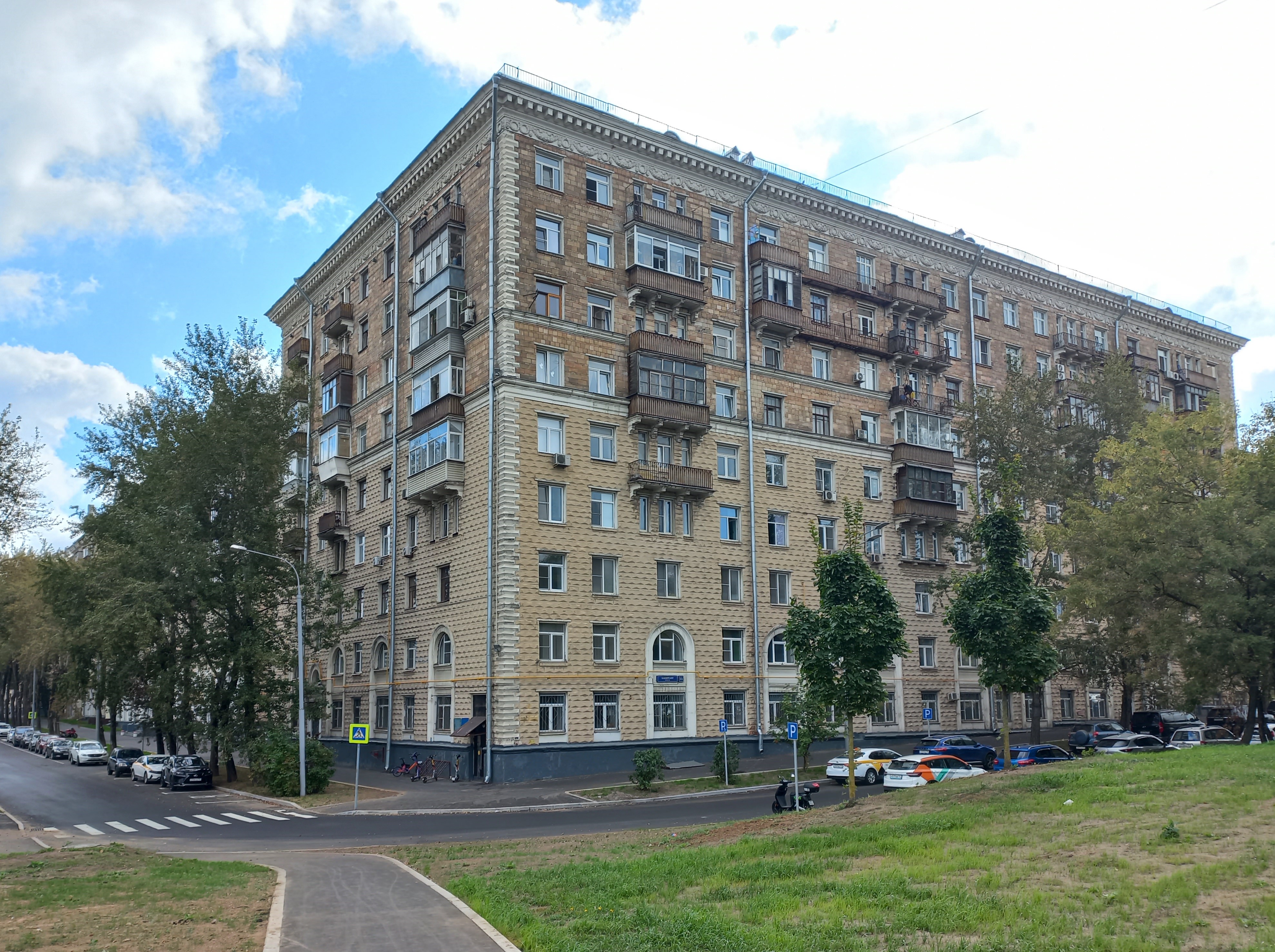 ГП16941312.Нежилое помещение.Общий фасад здания_2.jpg