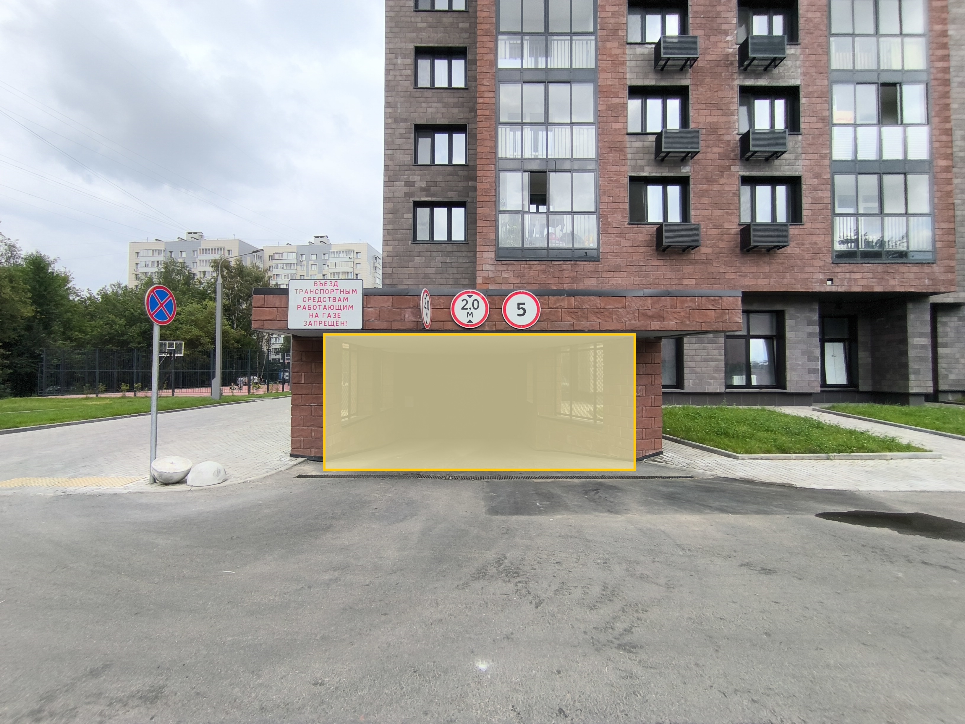 ГП16996497.Машино-место.Входная группа объекта.jpg