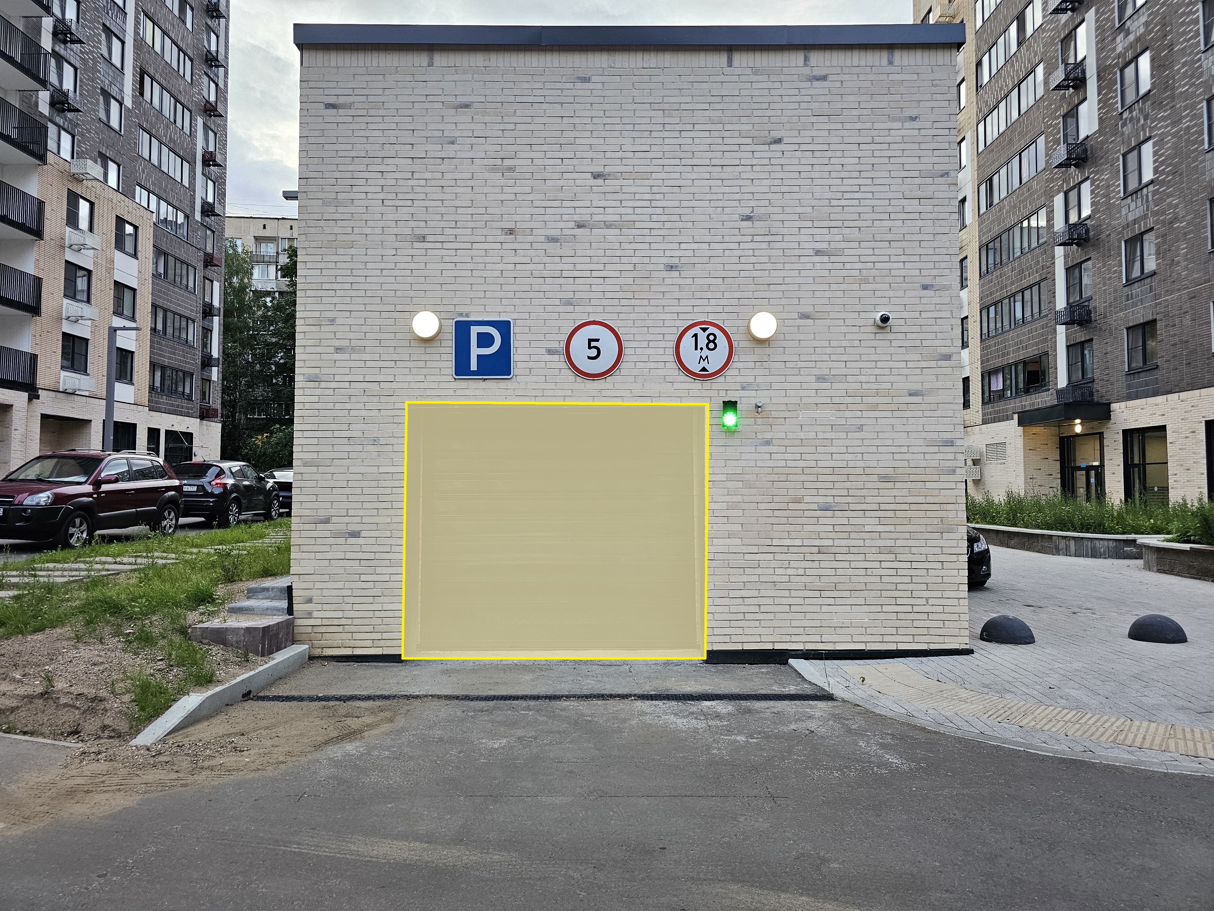 ГП16983531.Машино-место.Входная группа объекта.jpg