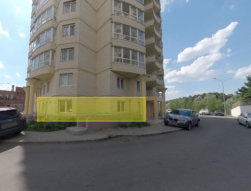 ГП16994164.Нежилое помещение.Фасад здания с выделенными окнами реализуемого объекта_2.jpg