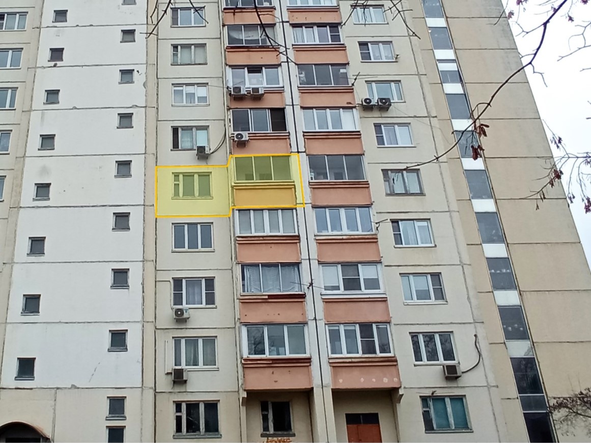 ГП16976736.Квартира.Фасад здания с выделенными окнами реализуемого объекта.jpg