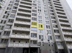 ГП16977648.Квартира.Фасад здания с выделенными окнами реализуемого объекта.jpg