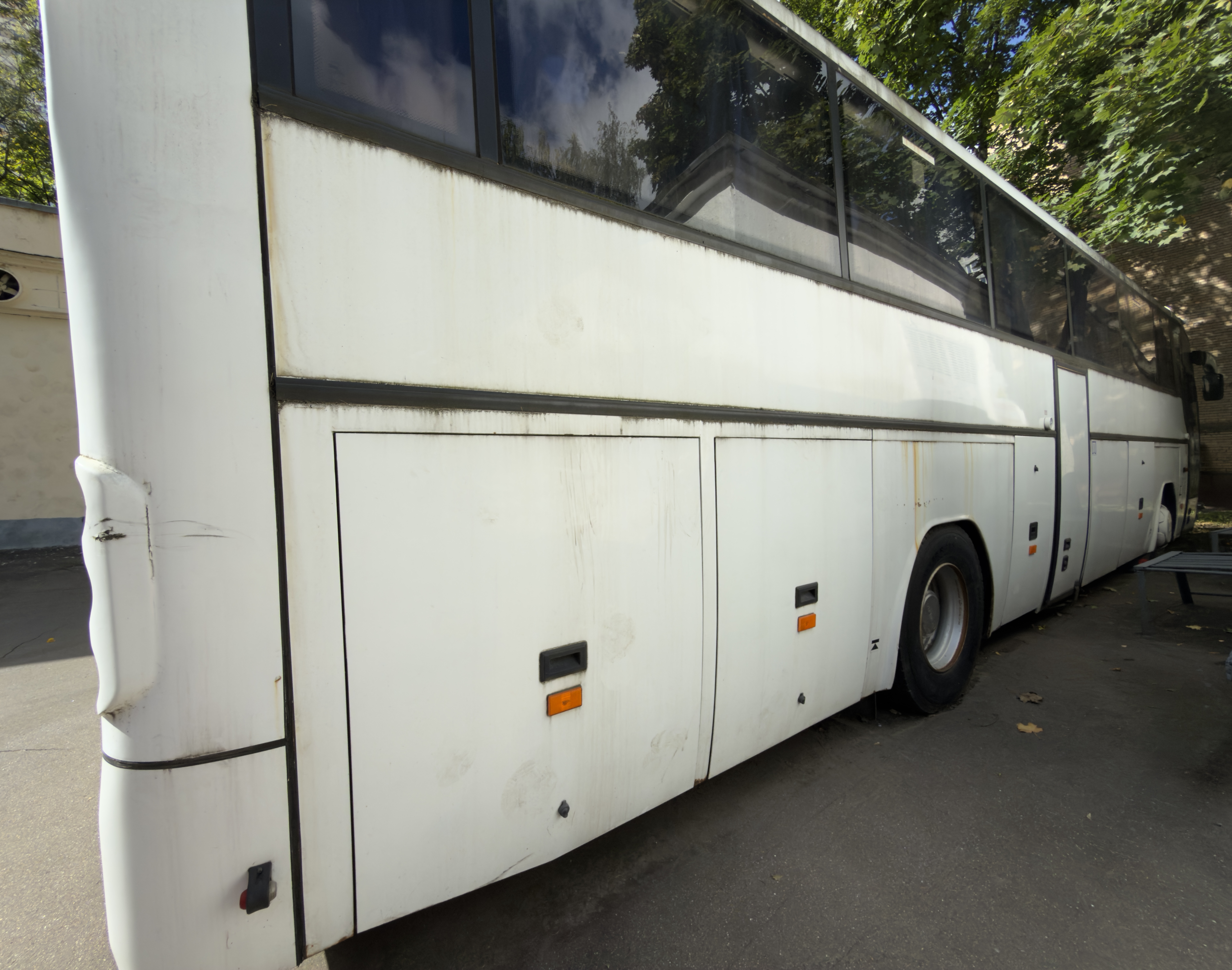 ГП17006504.Транспортное средство.Общий вид транспорта с правого бока (прямой ракурс).jpg