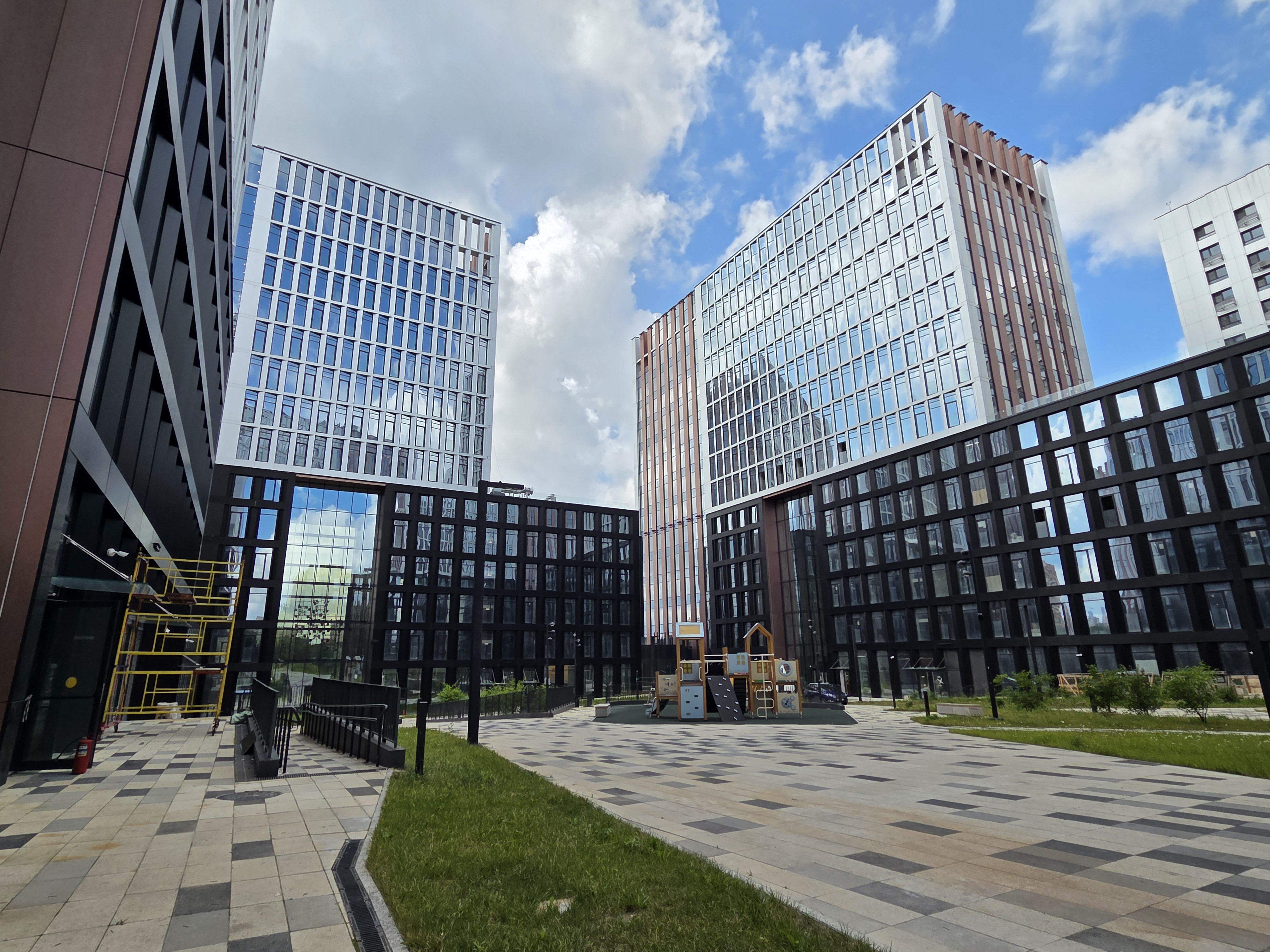 ГП17002219.Нежилое помещение.Общий фасад здания.jpg