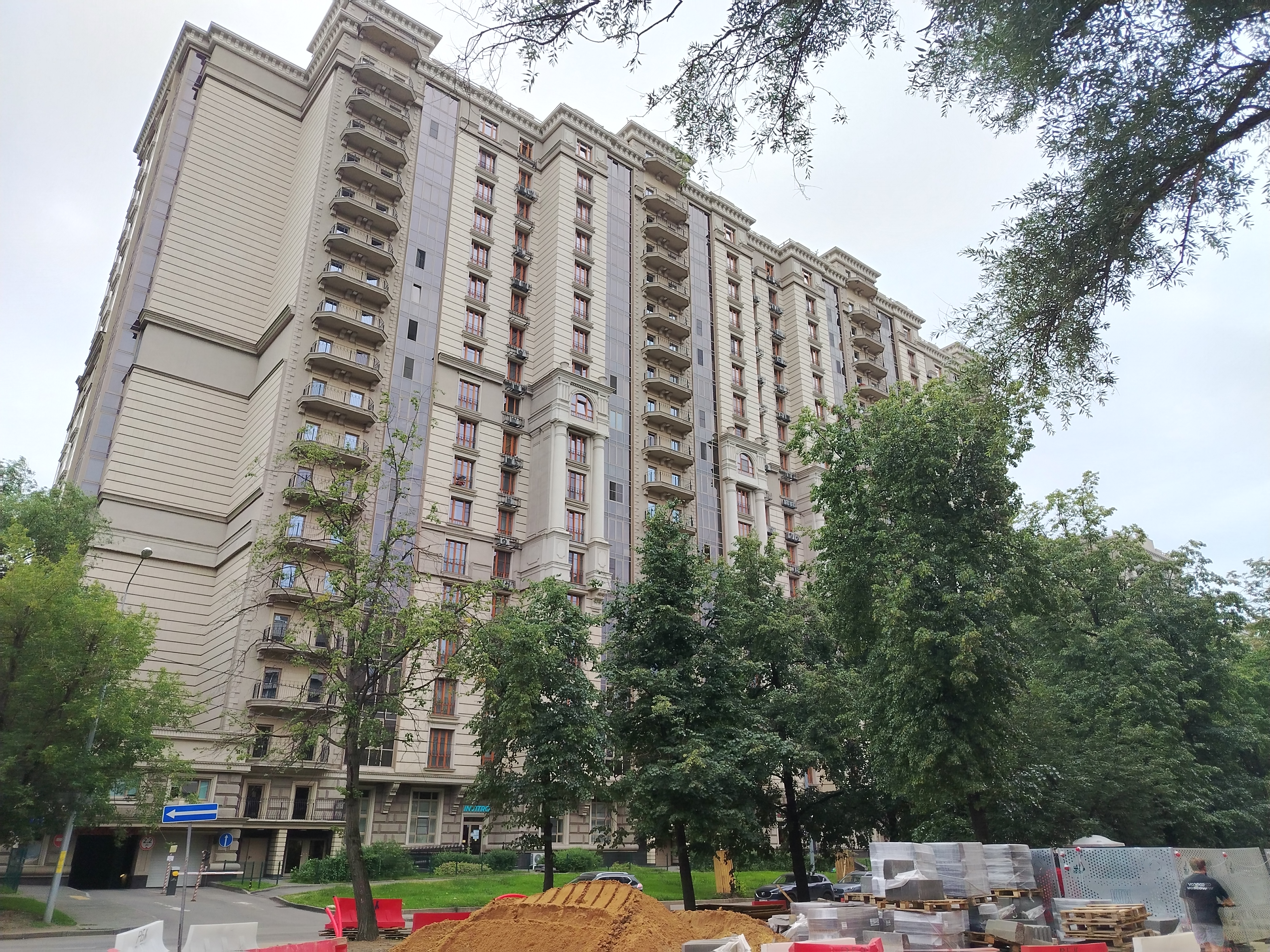 ГП16996210.Нежилое помещение.Общий фасад здания_2.jpg