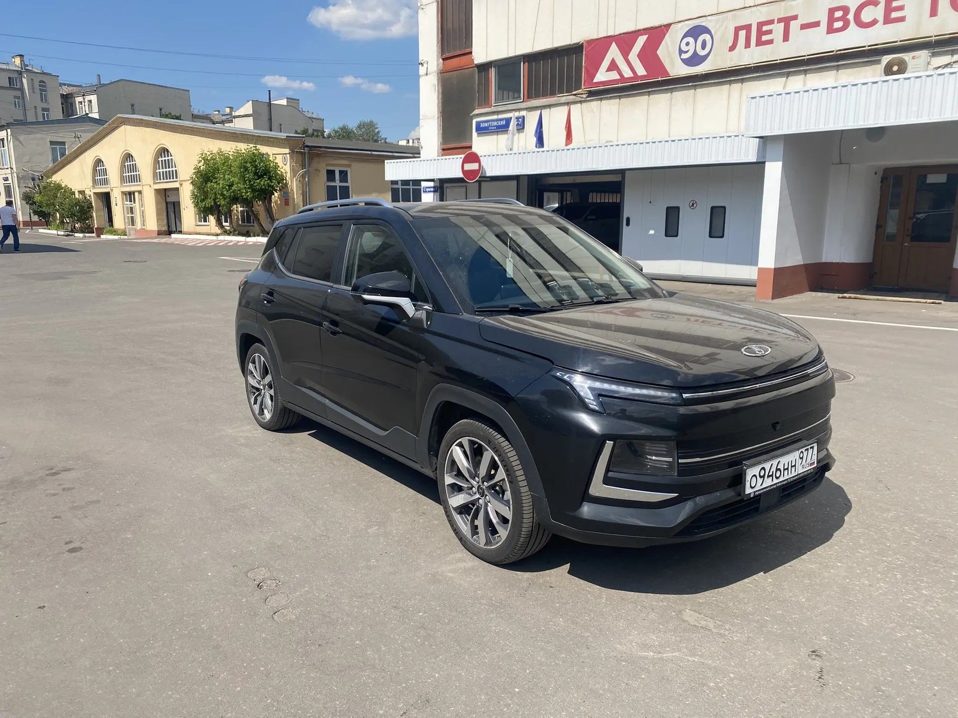 ГП17006808.Транспортное средство.Общий вид транспорта с правого бока (угловой ракурс спереди).jpeg