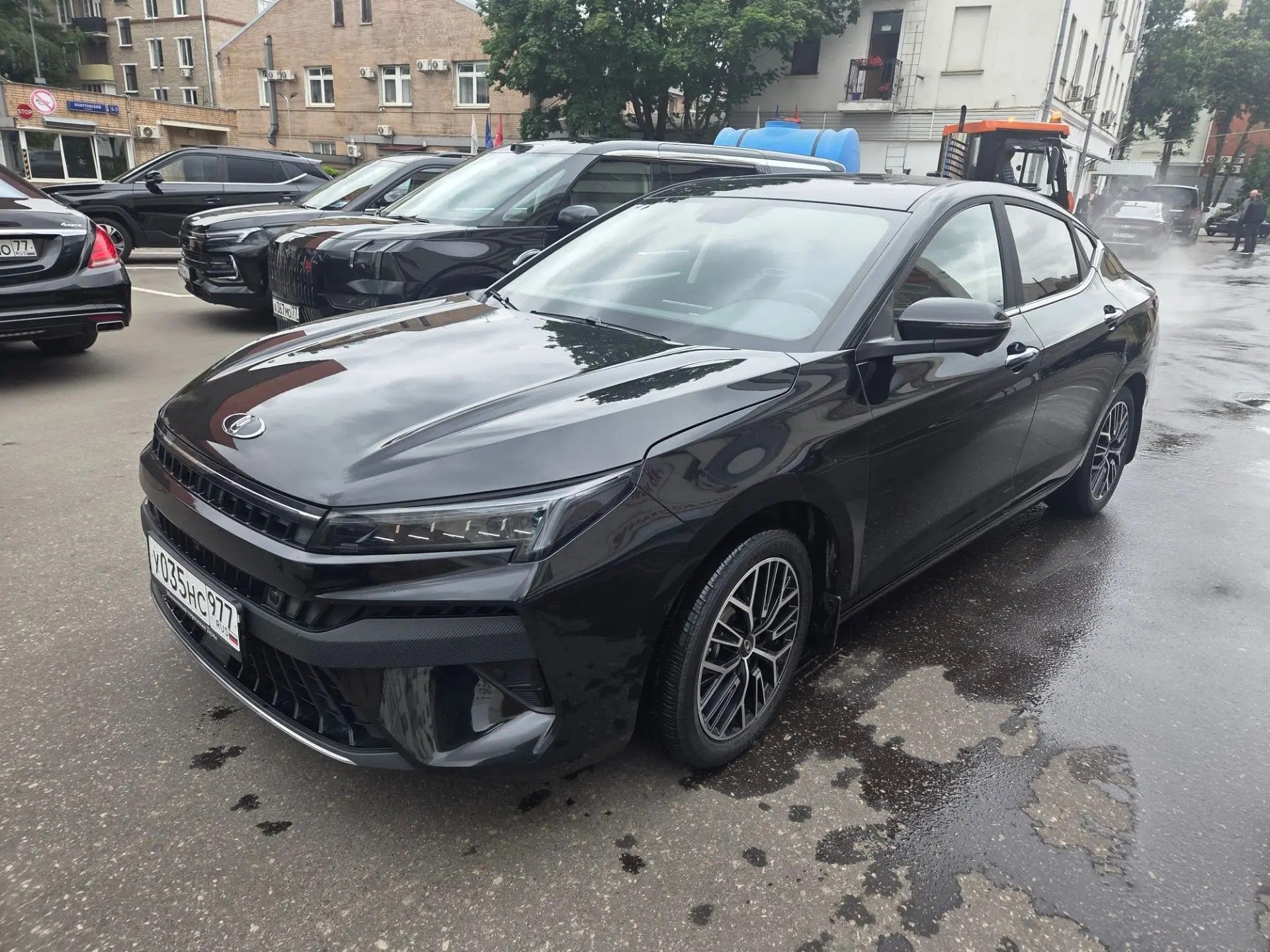 ГП17006811.Транспортное средство.Общий вид транспорта с левого бока (угловой ракурс спереди).jpeg