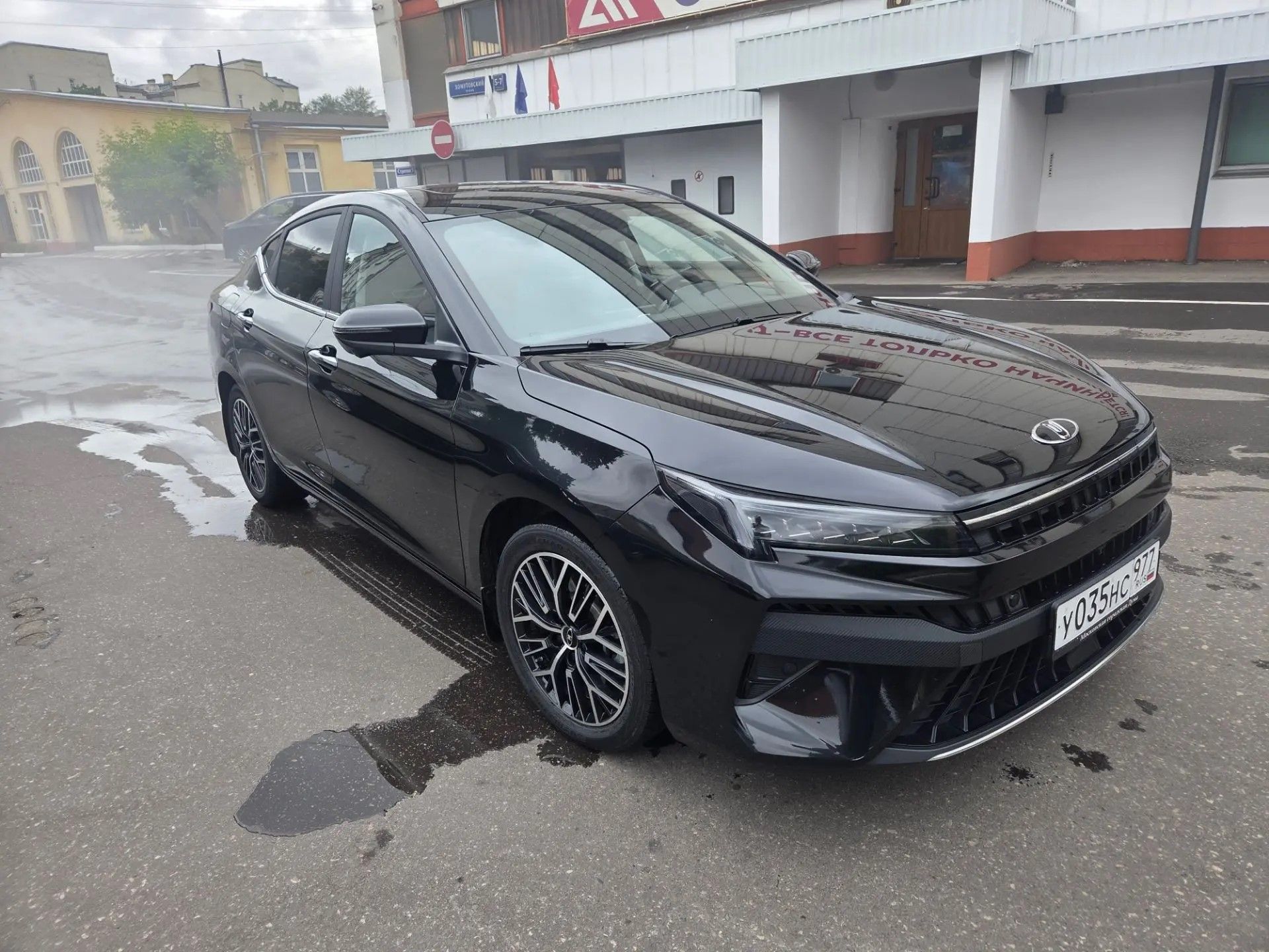 ГП17006811.Транспортное средство.Общий вид транспорта с правого бока (угловой ракурс спереди).jpeg