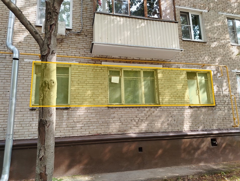 ГП17006114.Квартира.Фасад здания с выделенными окнами реализуемого объекта.jpg