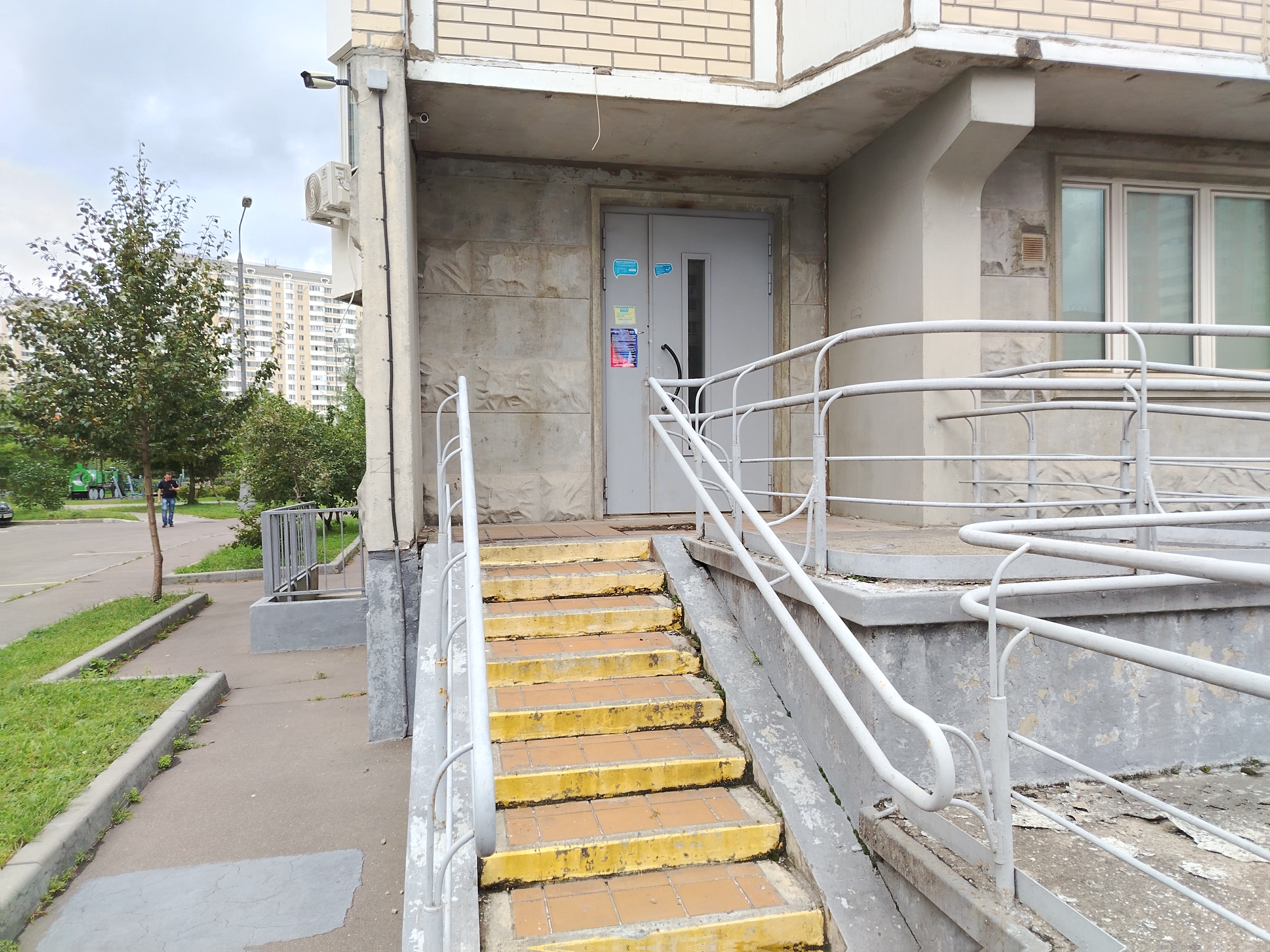 ГП17002096.Нежилое помещение.Входная группа объекта.jpg