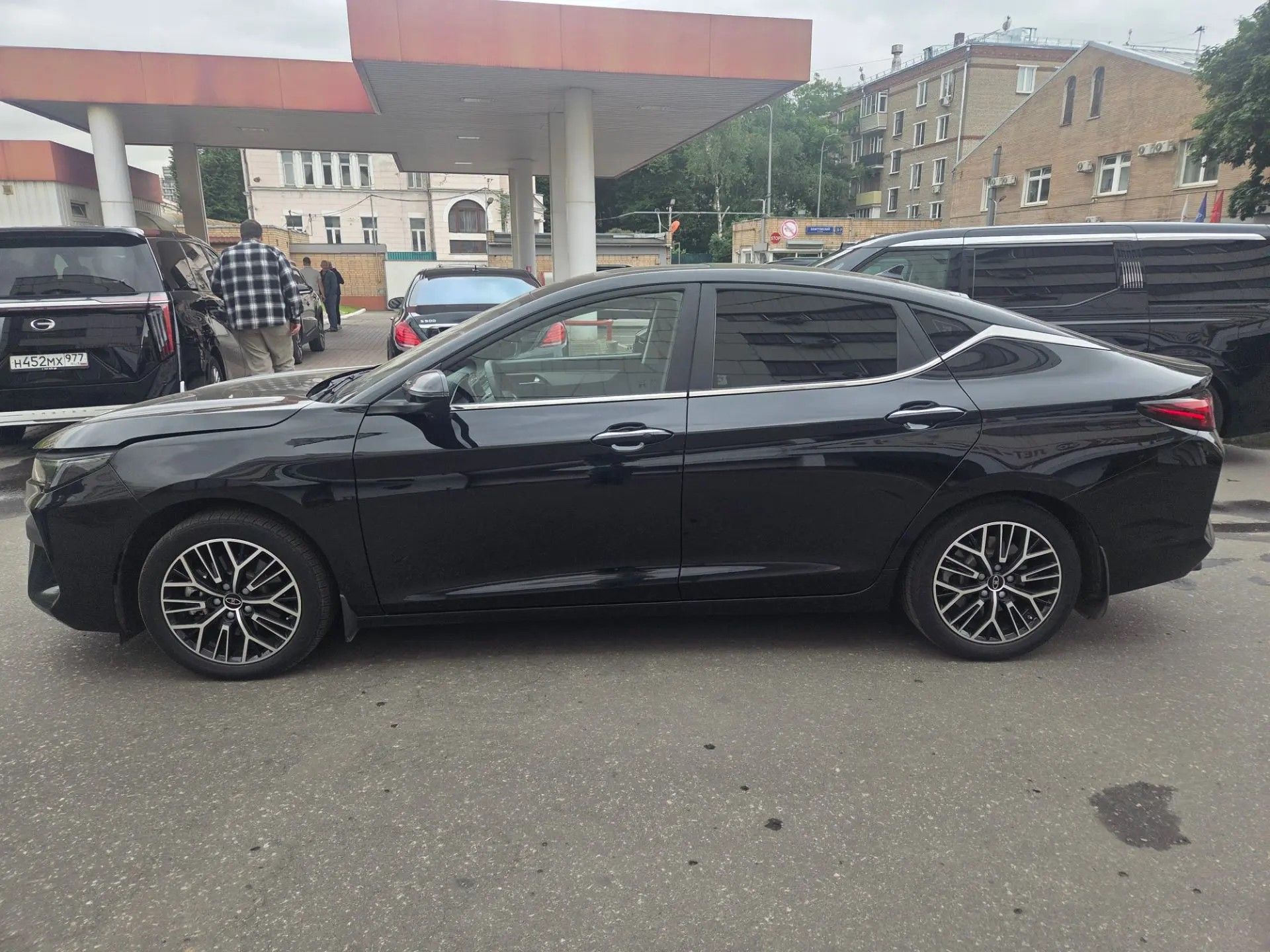 ГП17006908.Транспортное средство.Общий вид транспорта с левого бока (прямой ракурс).jpeg