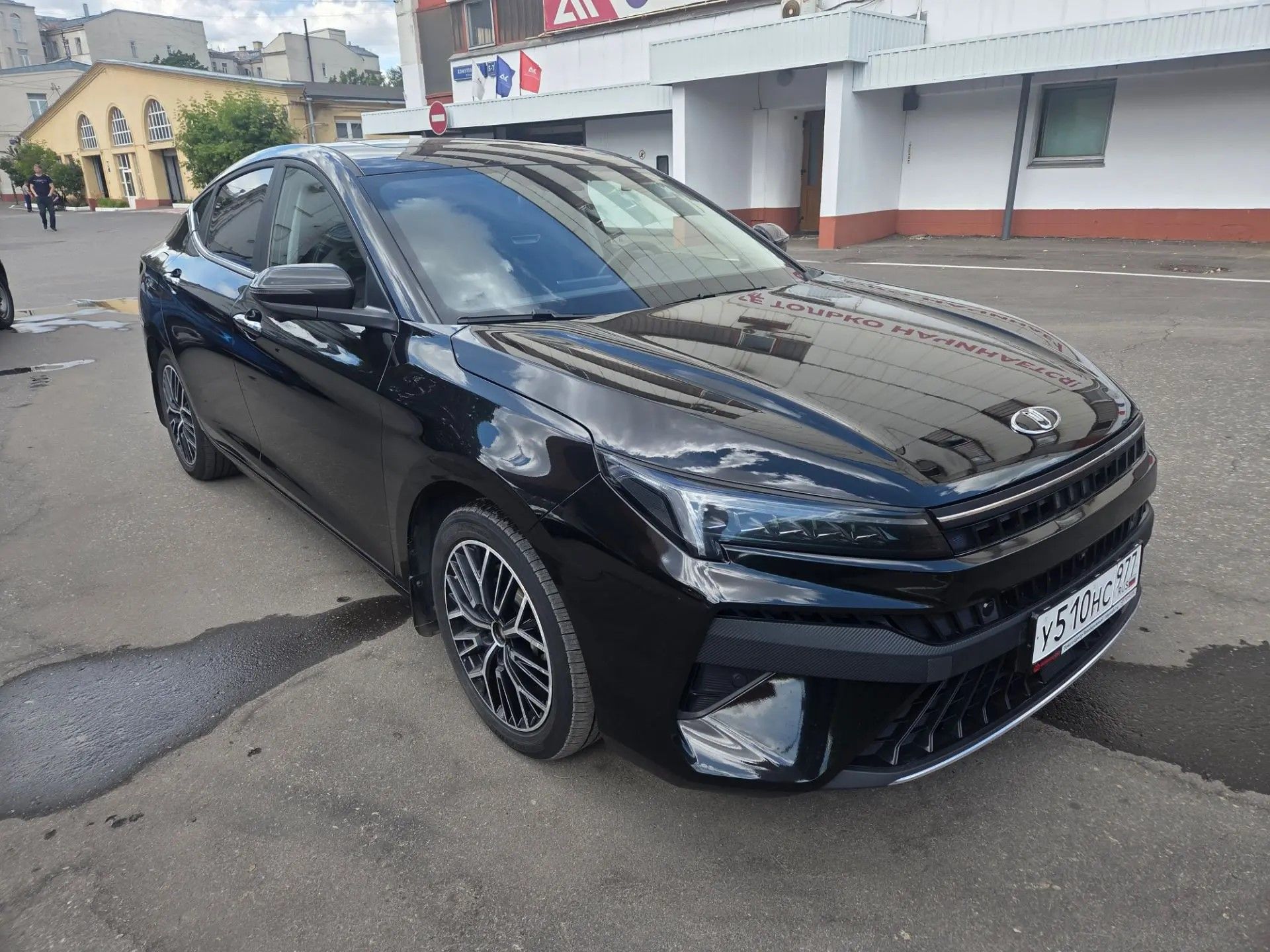 ГП17006907.Транспортное средство.Общий вид транспорта с правого бока (угловой ракурс спереди).jpeg
