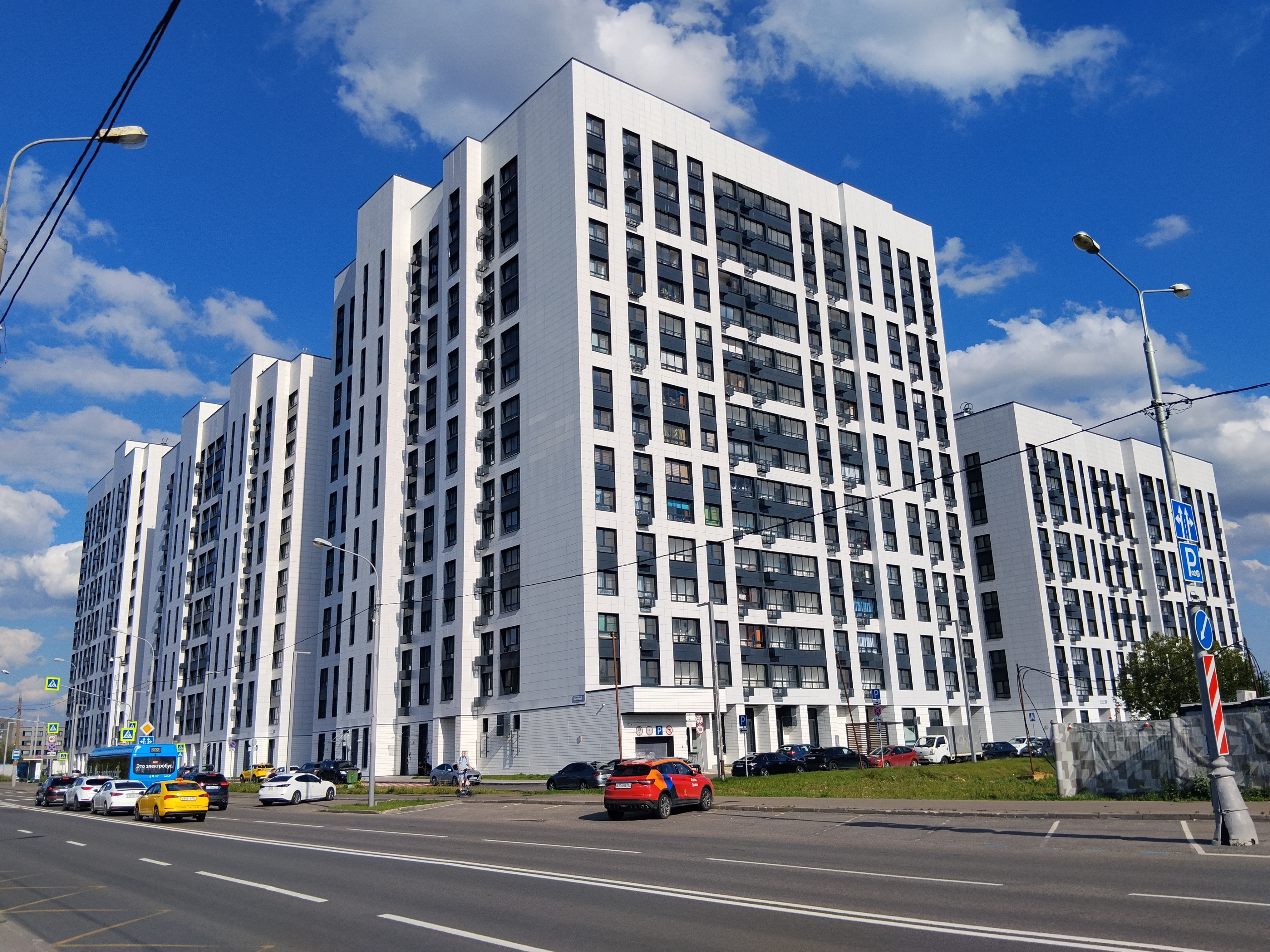 ГП17003414.Нежилое помещение.Общий фасад здания.jpg
