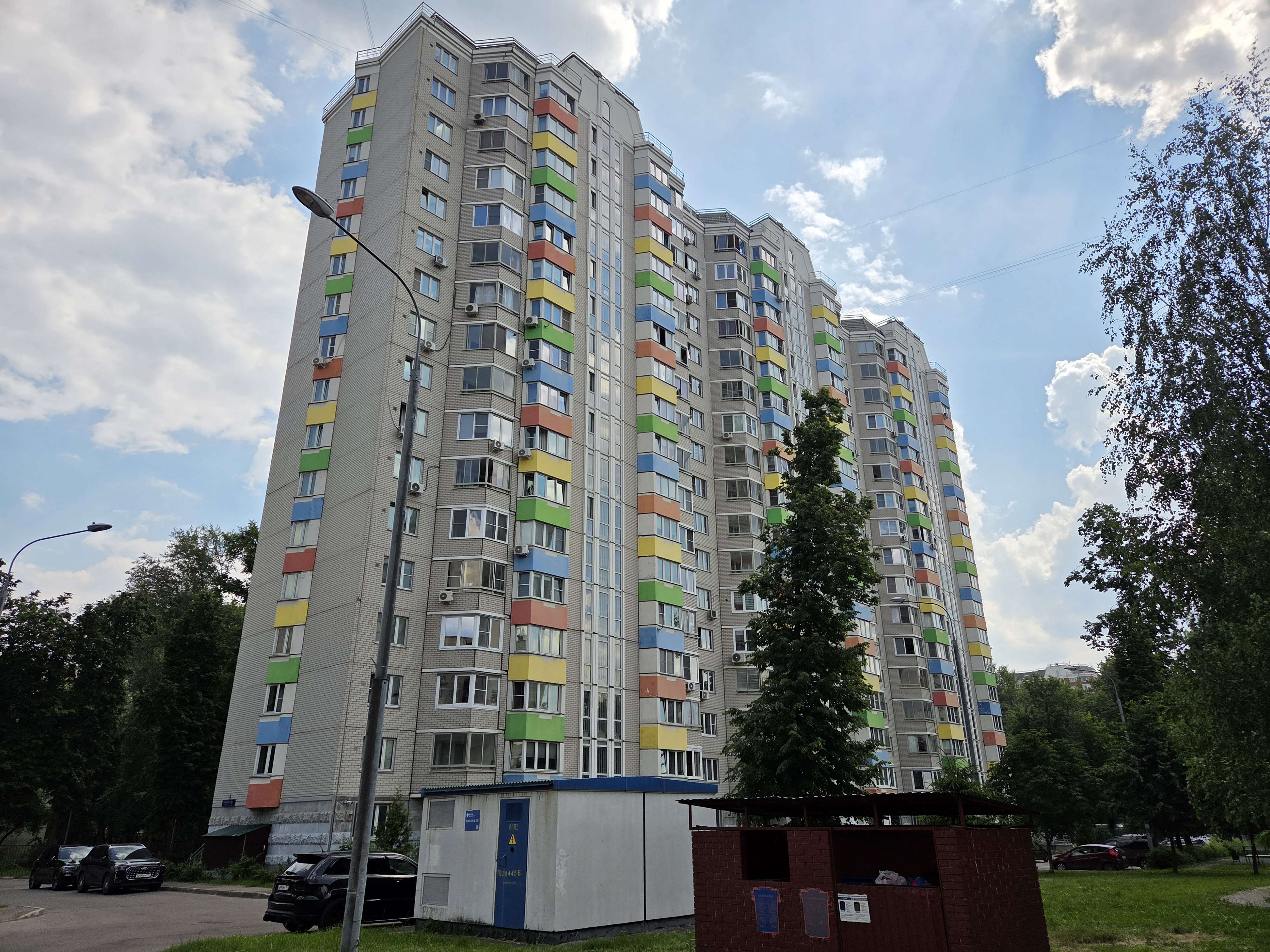ГП16898913.Нежилое помещение.Общий фасад здания.jpg